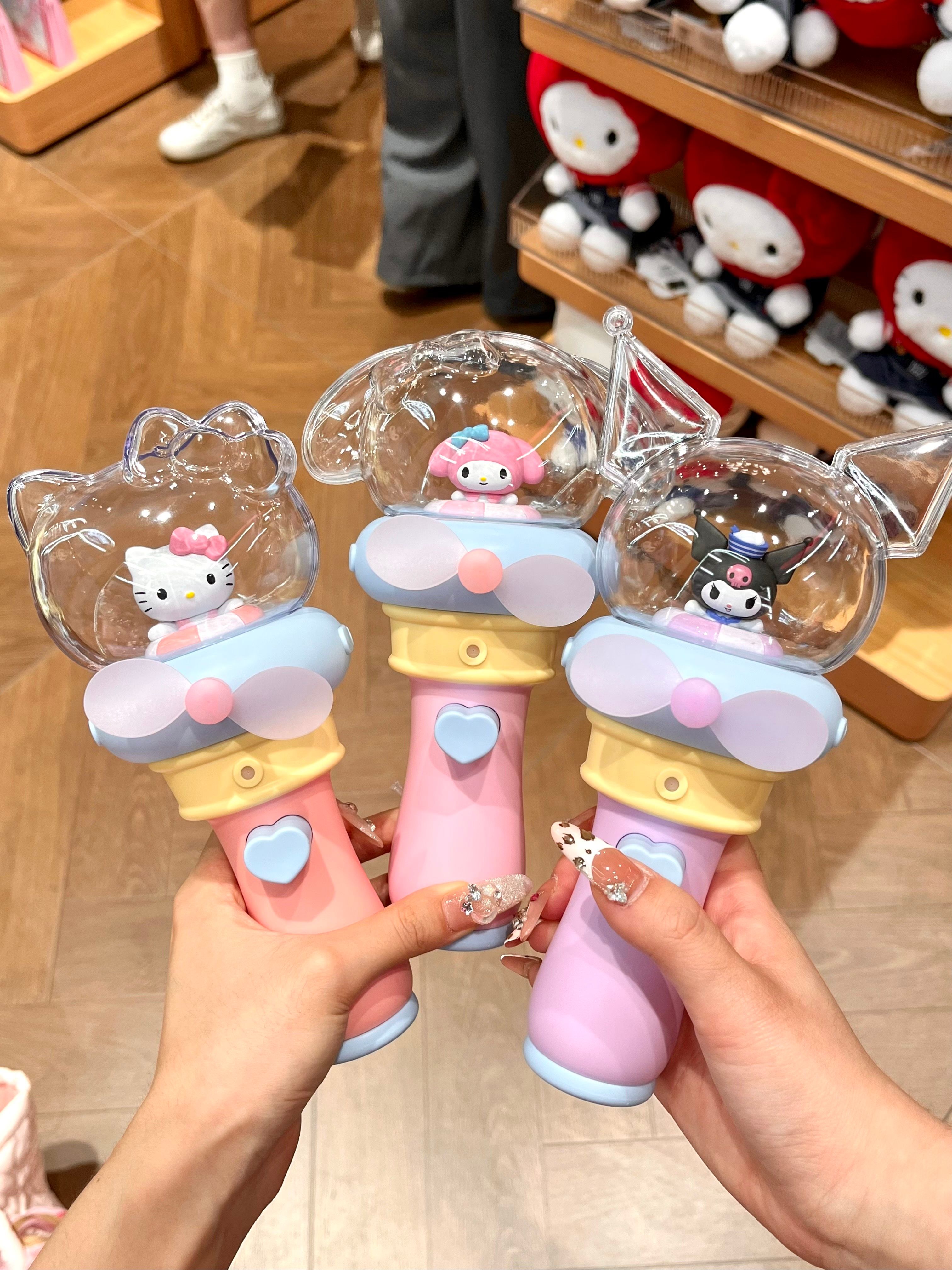 ＜預購＞三麗鷗正版授權 手持電風扇（有噴水功能!）