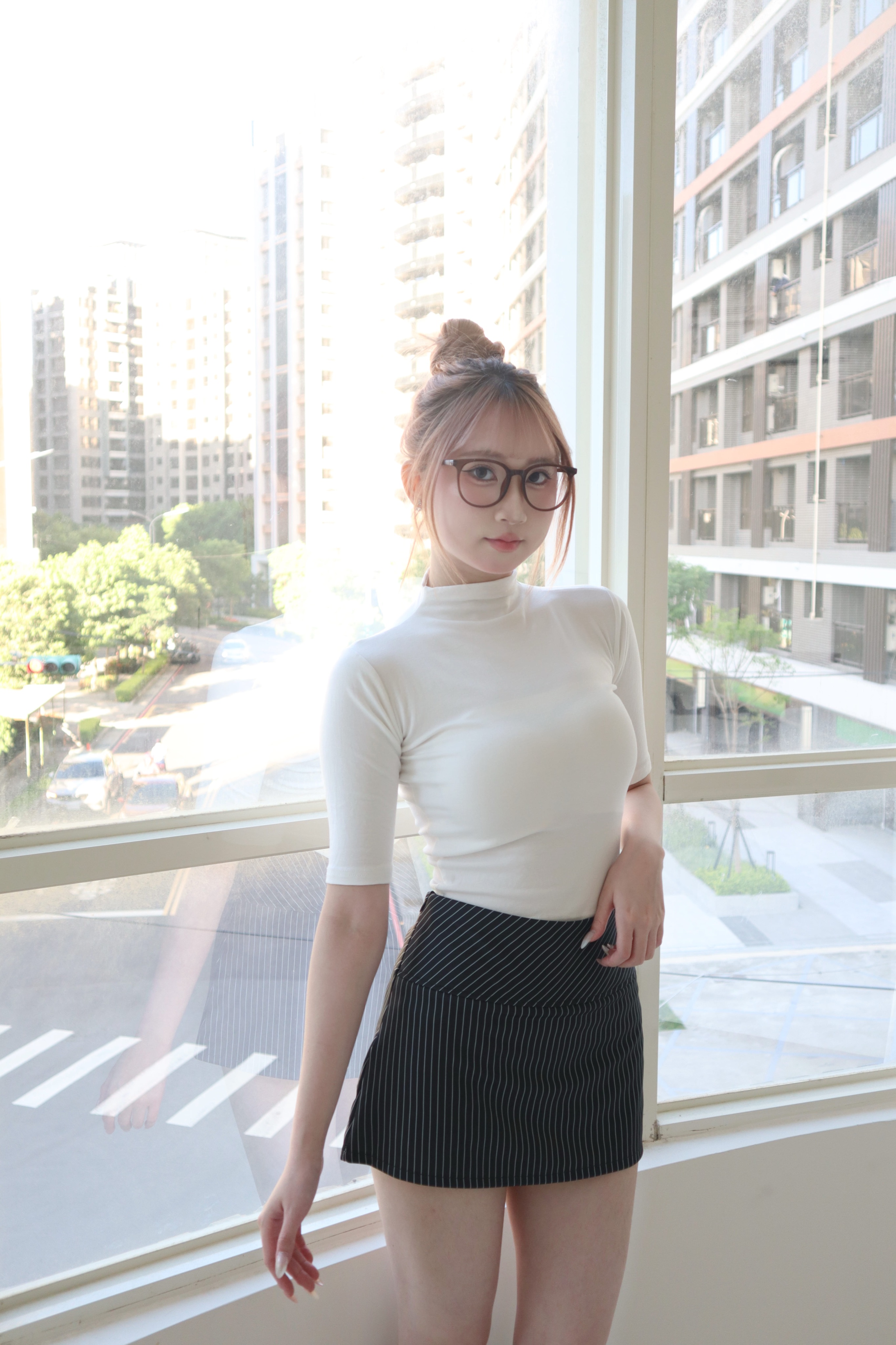 #T0002 | 2025流行重點款式｜半高領 半袖 微貼身 極簡上衣