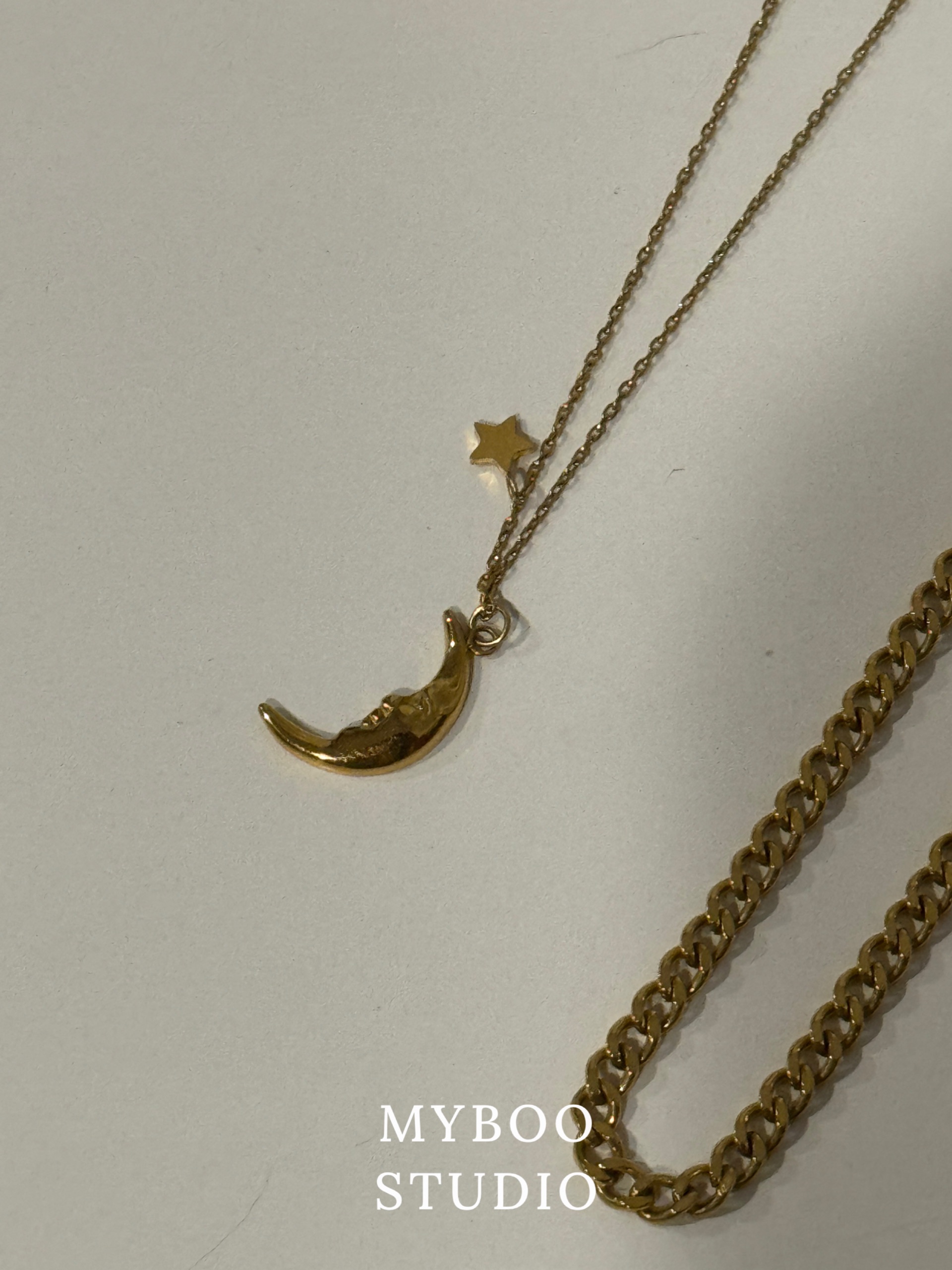 ￼超級喜歡😍超精緻復古星星月亮項鍊 鈦鋼鍍18k金 鎖骨鏈 星星吊墜 立體月亮 不掉色 不過敏