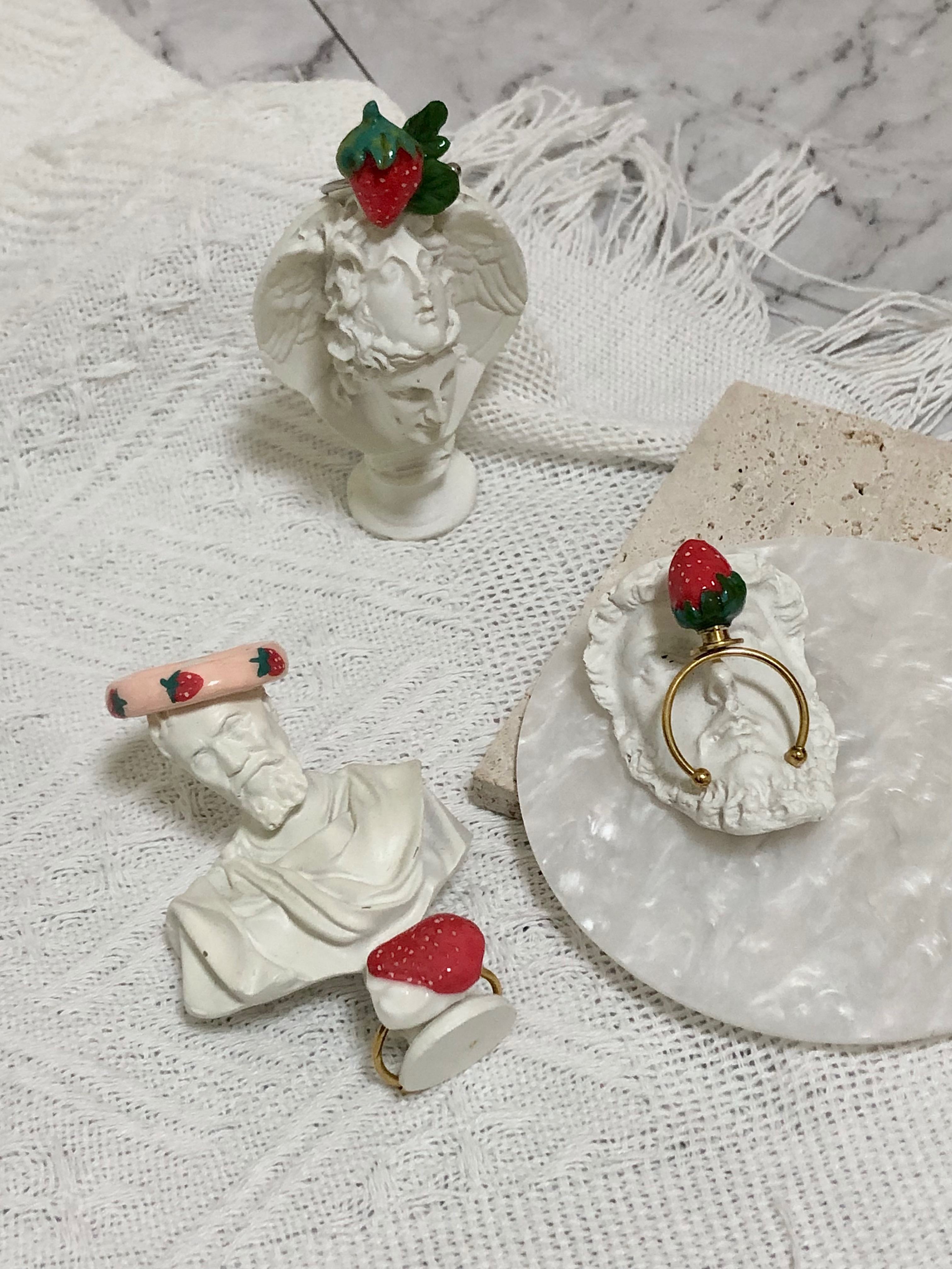 手工草莓戒指