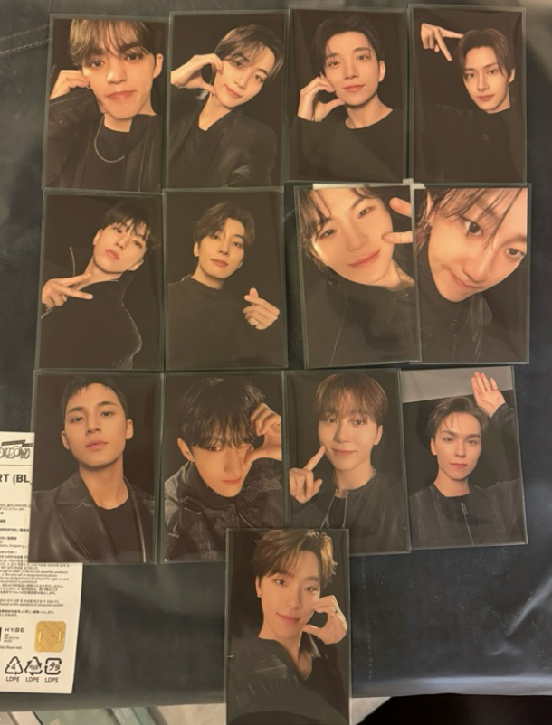 FOLLOW AGAIN 牛仔外套卡