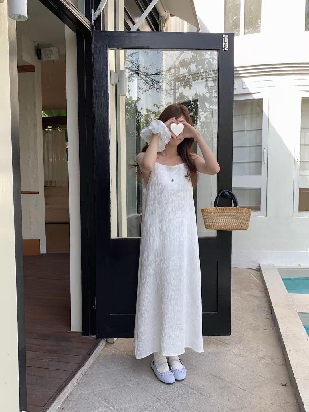 colette.yu♡ 預購｜韓系飄逸壓紋細肩長洋