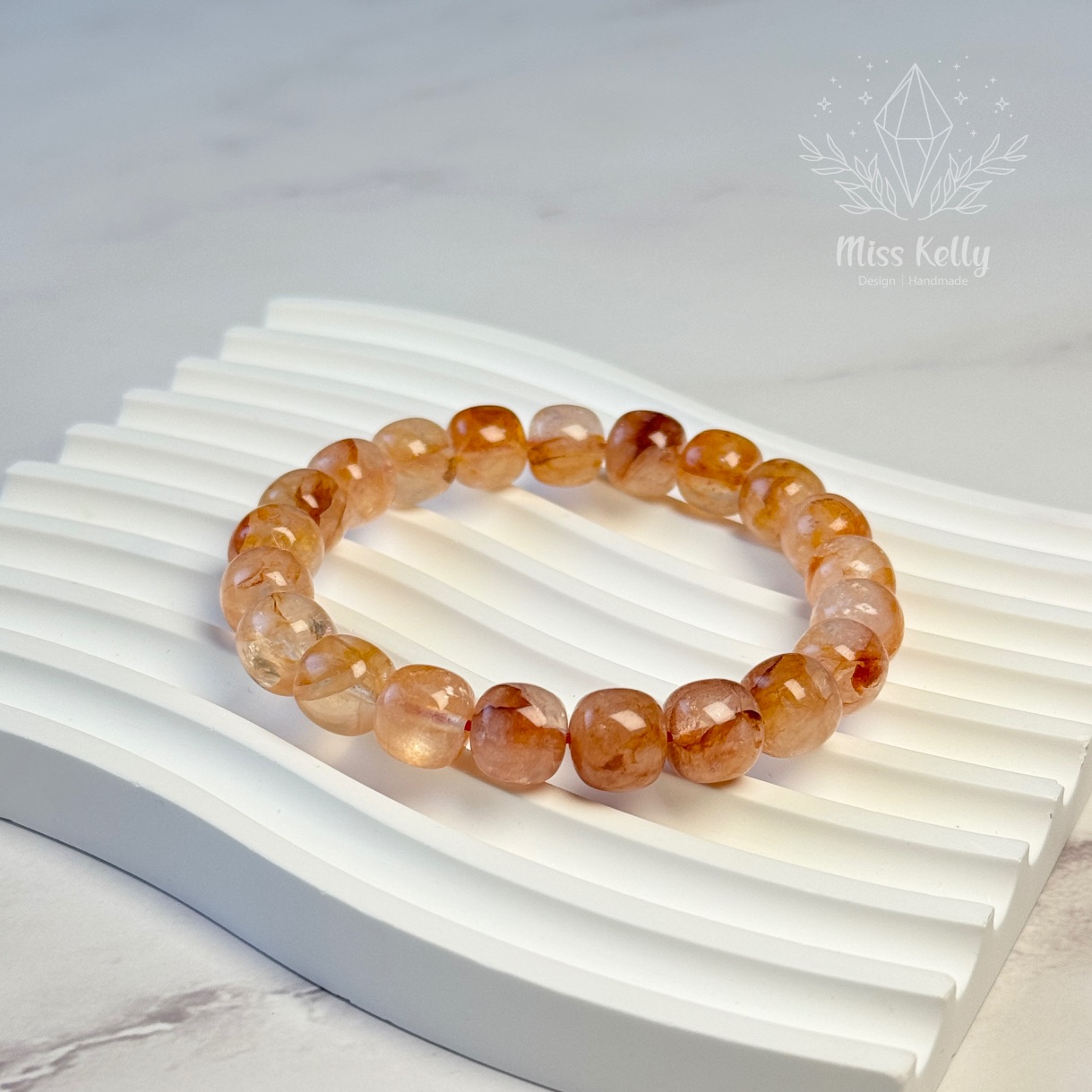 [Miss Kelly 凱莉小姐] 新品～橙紅膠花/芬達紅膠花/老形珠/天然水晶