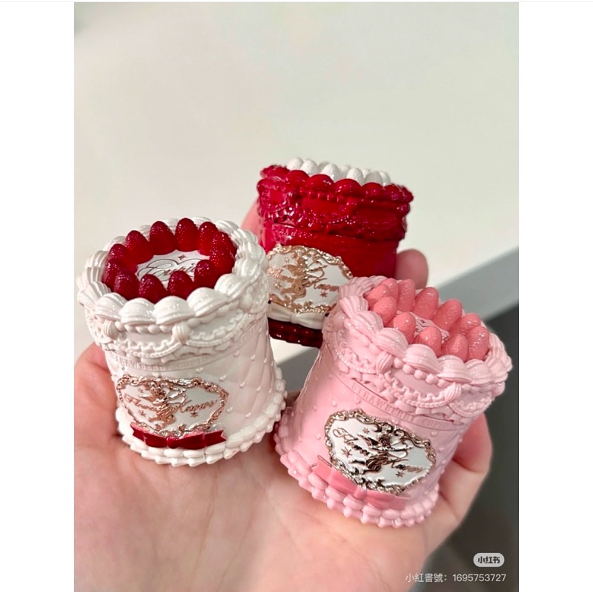 花知曉 FlowerKnows 草莓邱比特蛋糕唇霜🍓🍰
