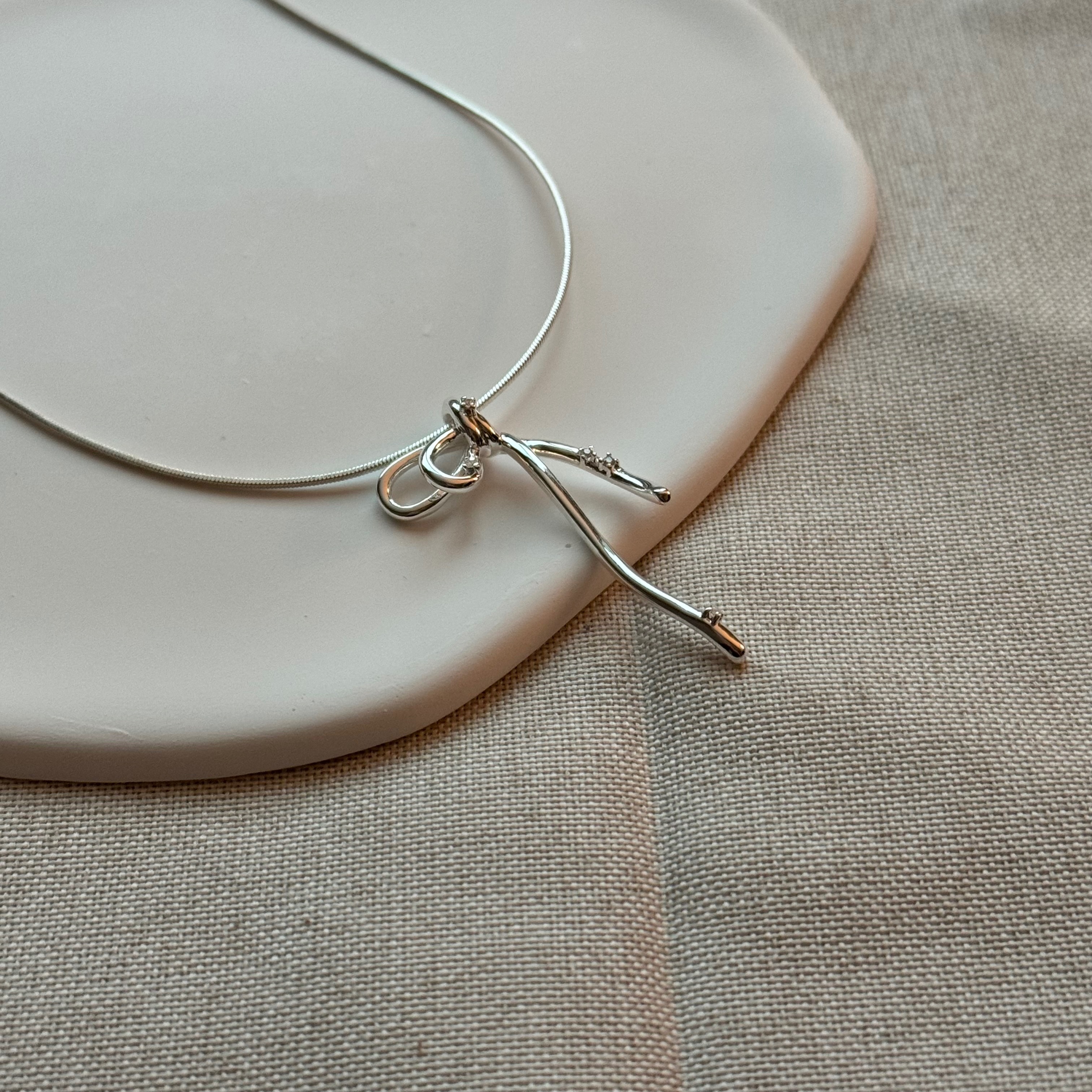 紙袋上的蝴蝶結