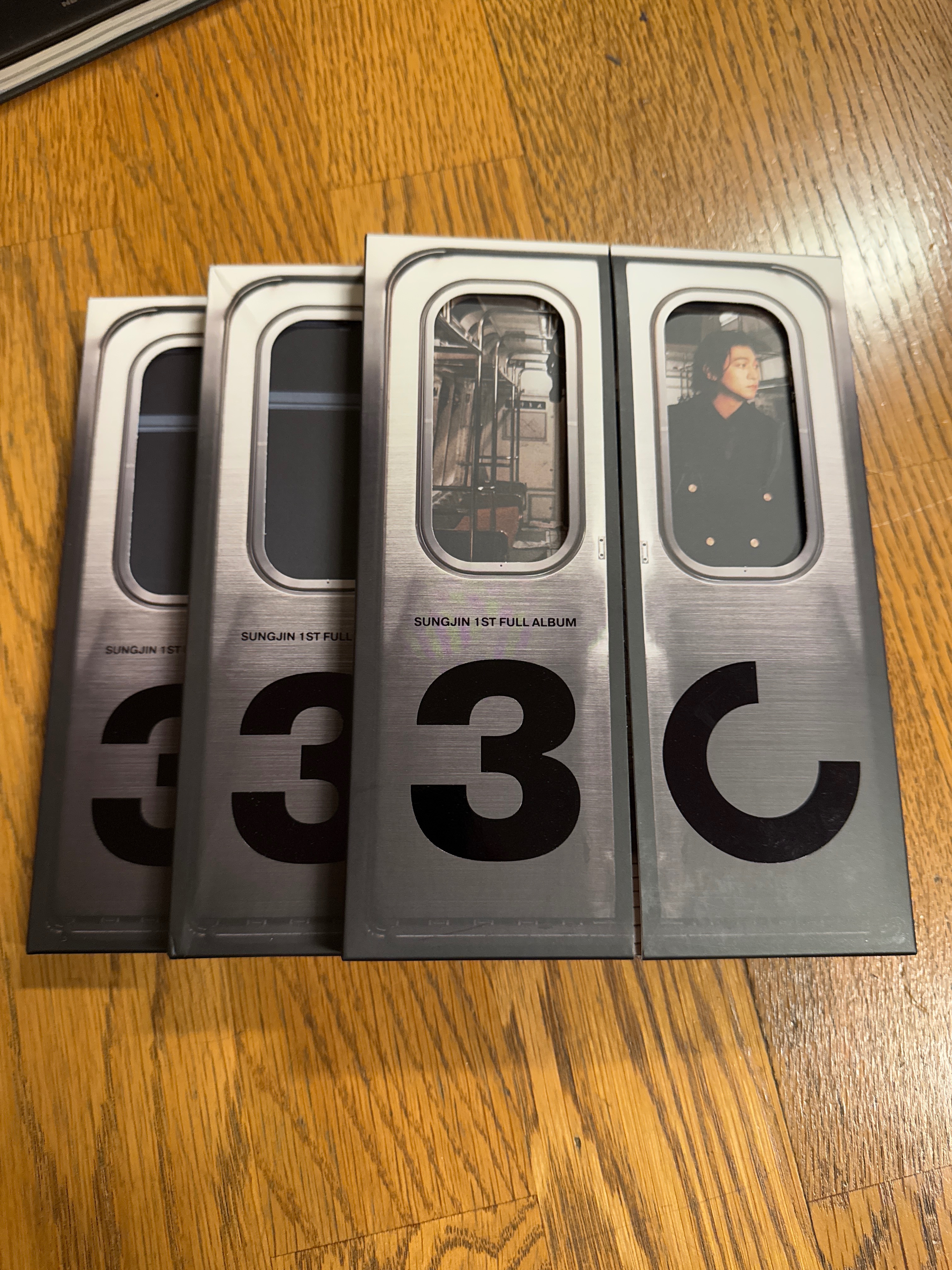 SUNJIN solo 專 30 photobook 版本