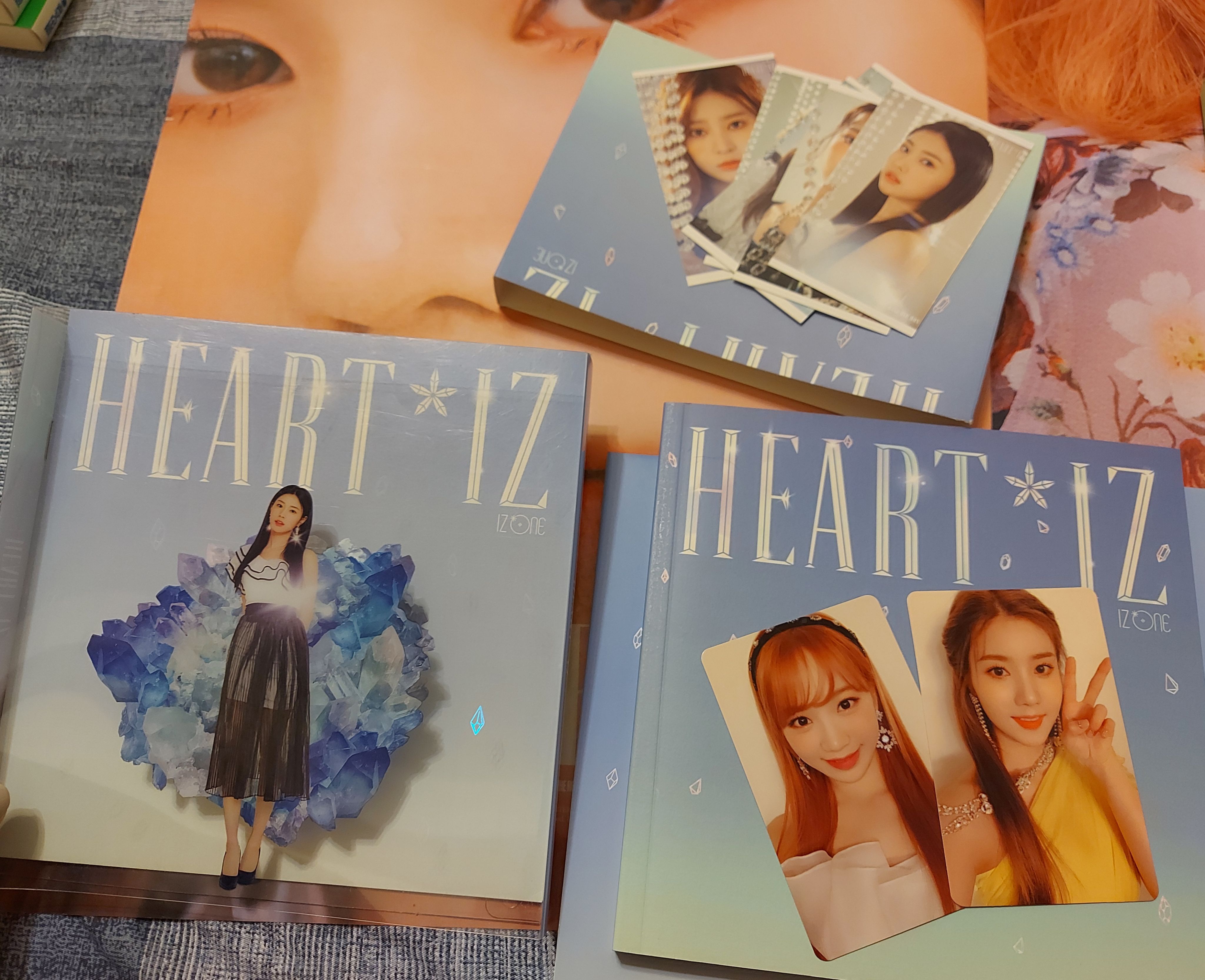 IZONE HEART*IZ 全專 海報 二手