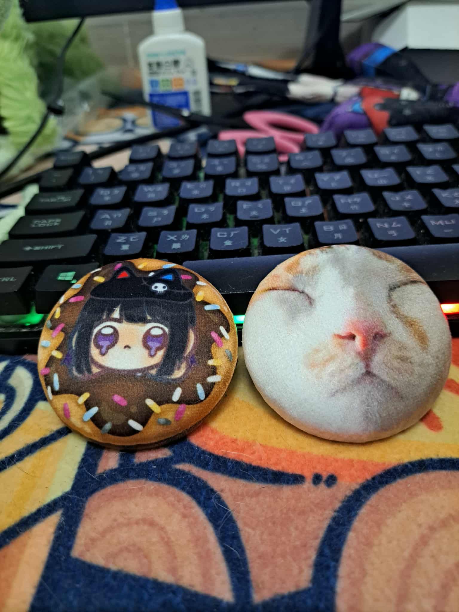 毛絨徽章 !