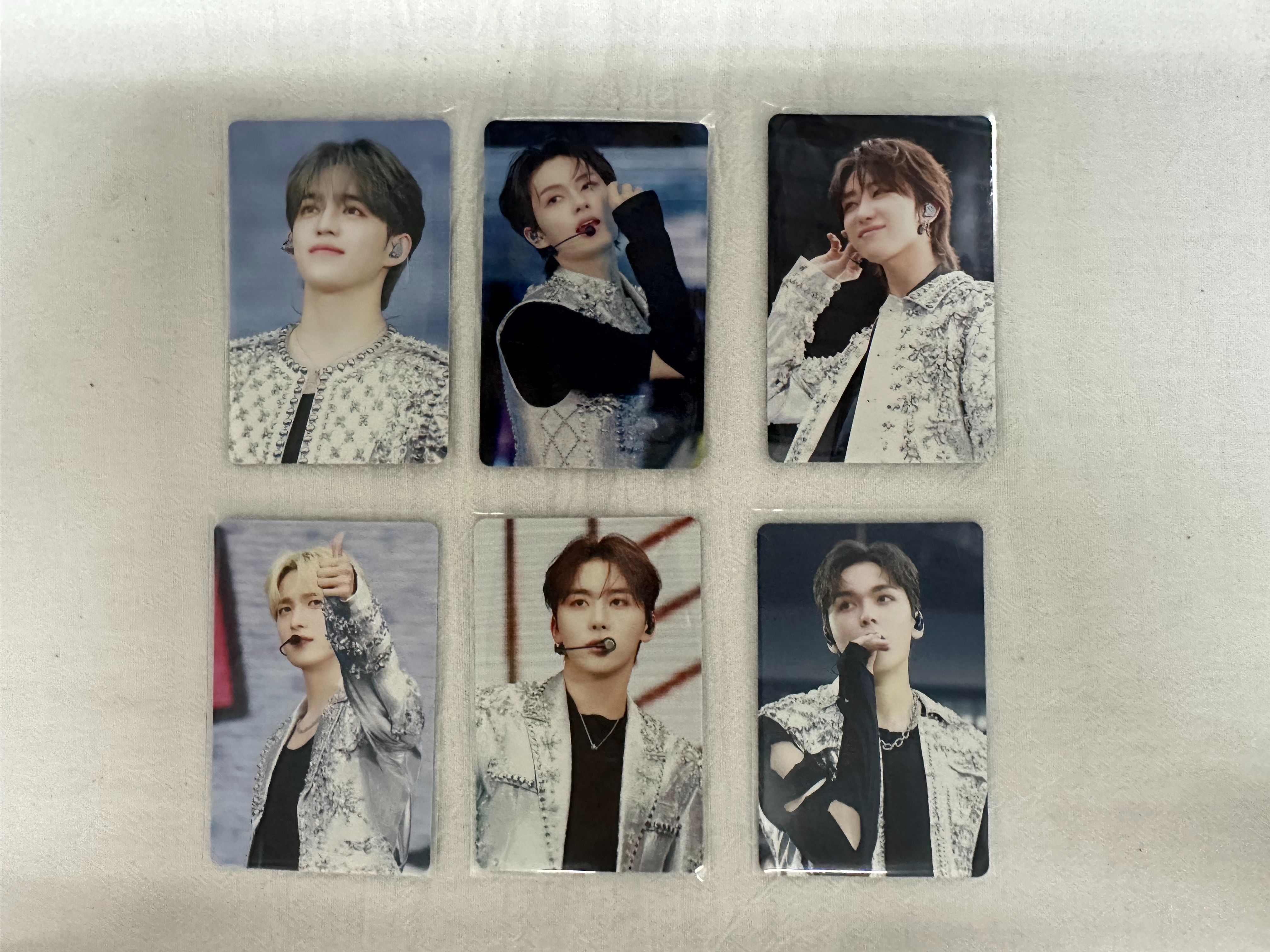 SVT FOLLOW AGAIN JP DVD 藍光小卡（💖帶💙，同系列/卡背小卡綁完，才可選賣場內其他💙）