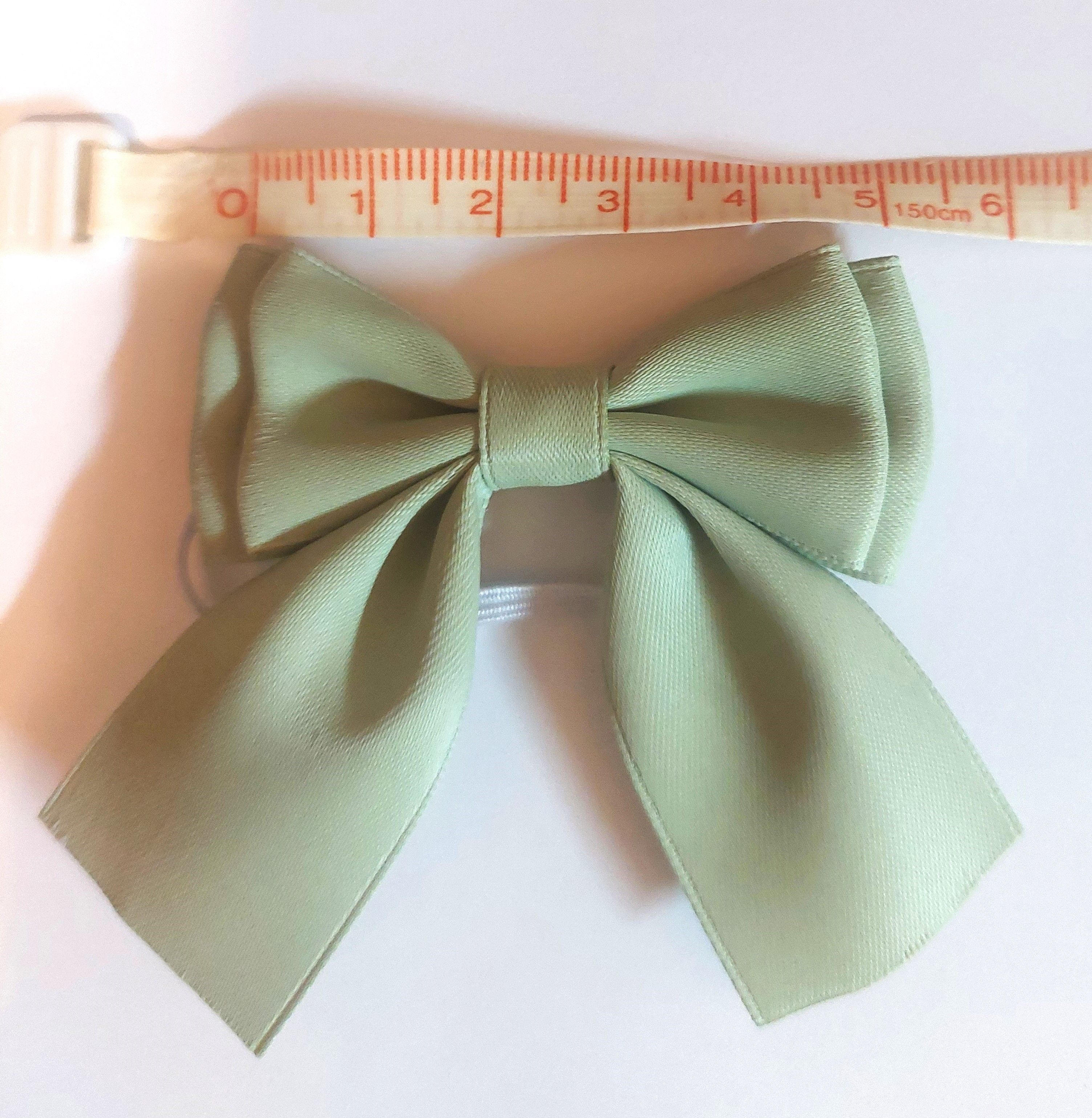 蝴蝶結，寬度都大約5CM
