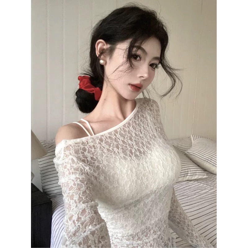 透膚蕾絲打底設計感疊穿修身上衣