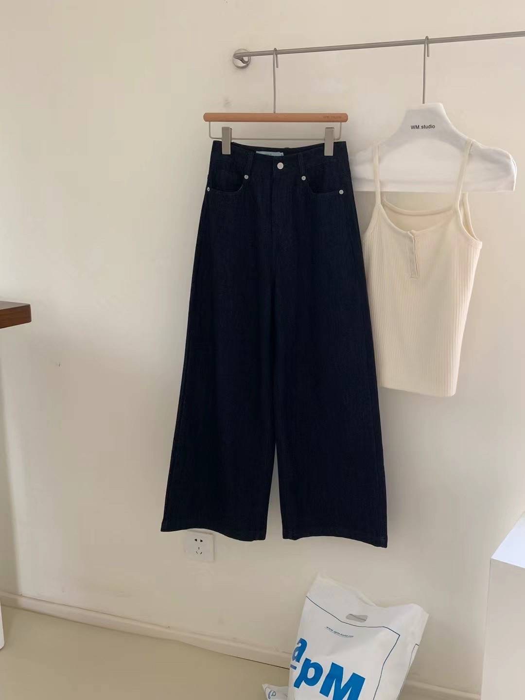 原色寬鬆修身牛仔長褲