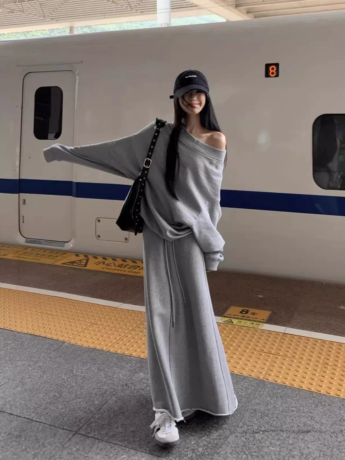 秋季百搭衛衣寬鬆魚尾裙套裝