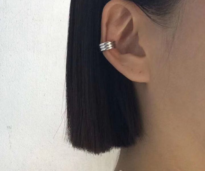 柏拉圖耳骨環