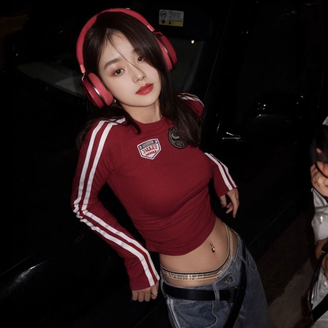 美式復古紅上衣