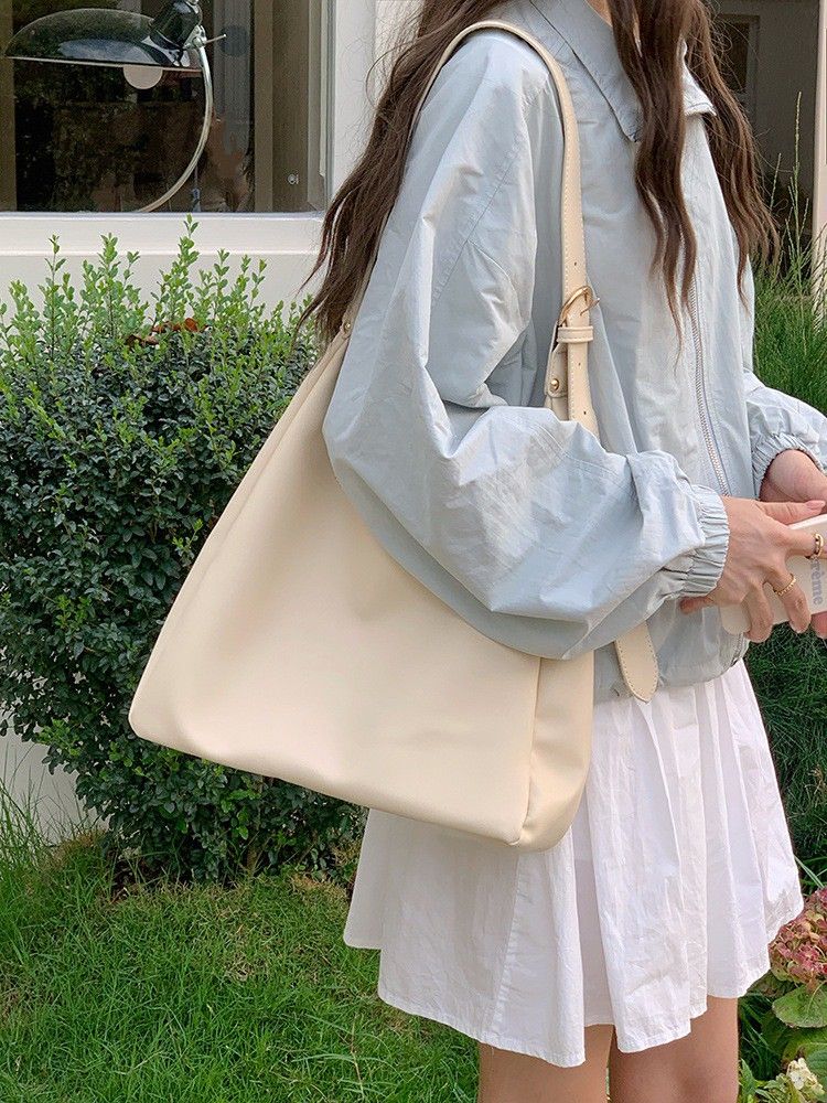 霧白序章-簡約大容量斜背包2color