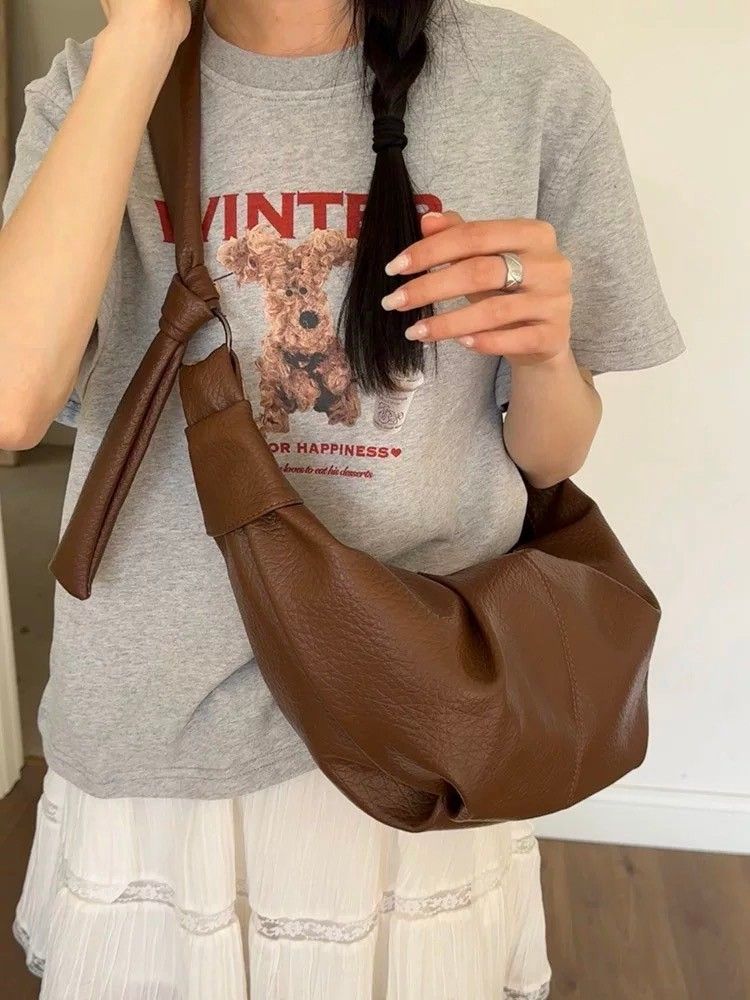 🌟現貨🌟牛角麵包-復古時尚軟皮牛角包 3color