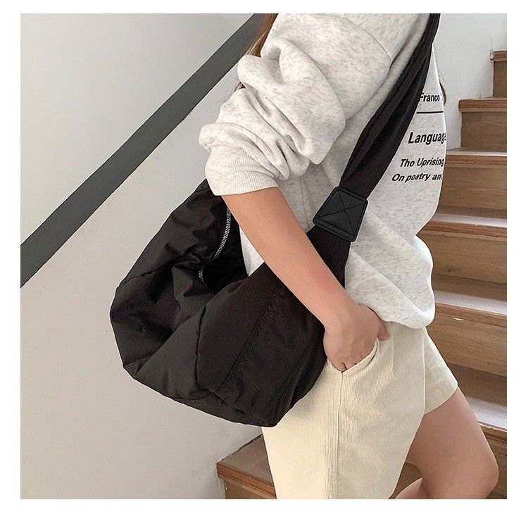 神秘約定-百搭休閒大容量尼龍斜背包 10color