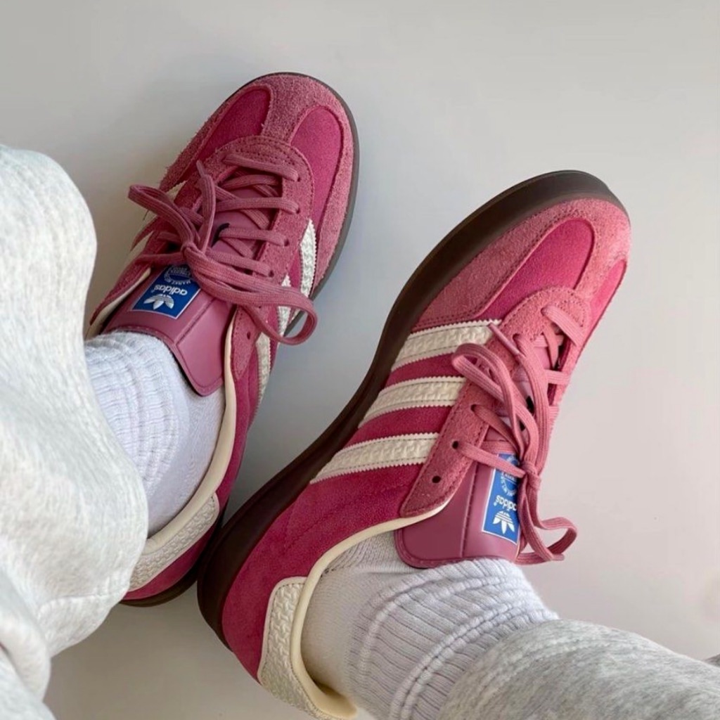 Adidas 草莓熊