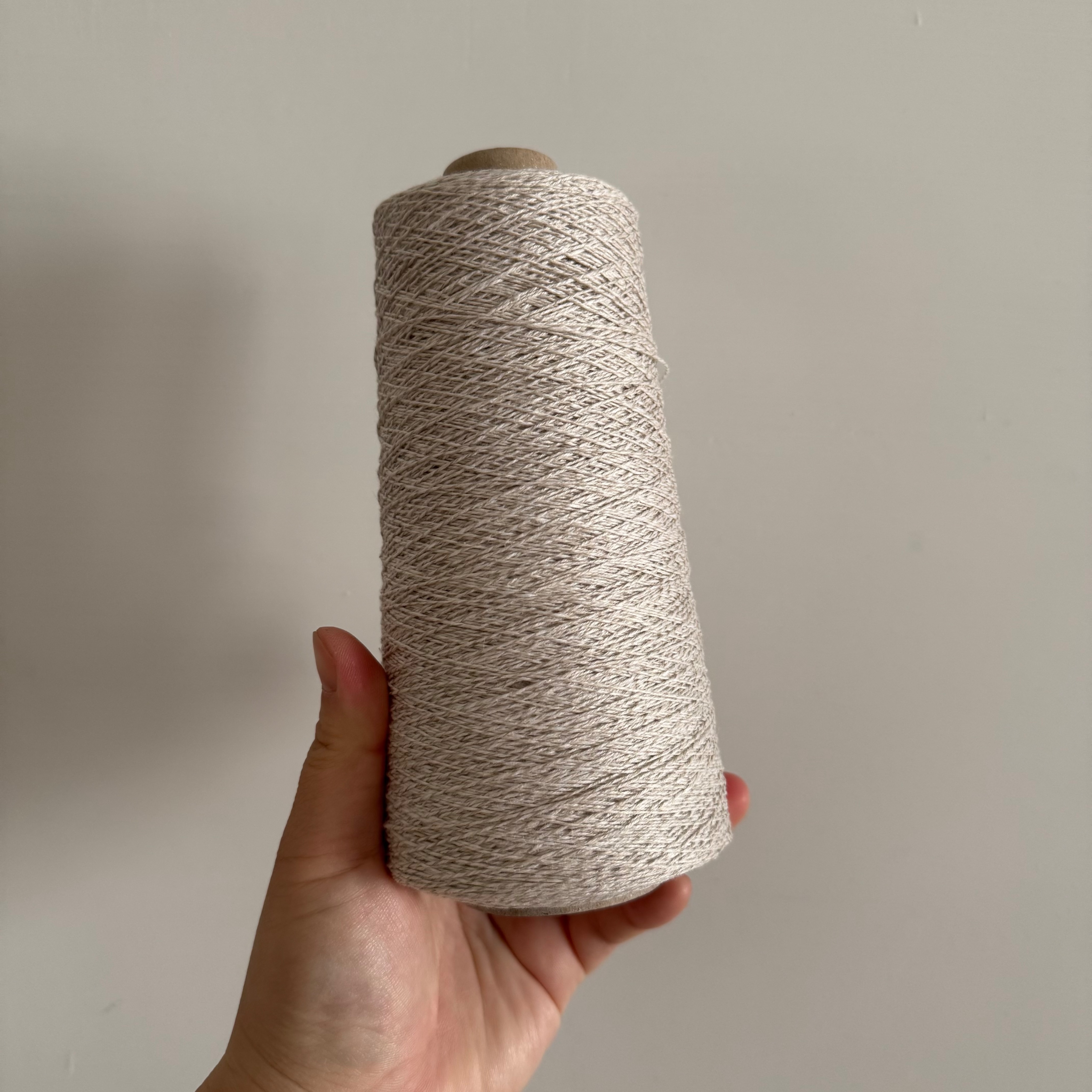 （筒紗）卡其白夾花亞麻蕾絲線