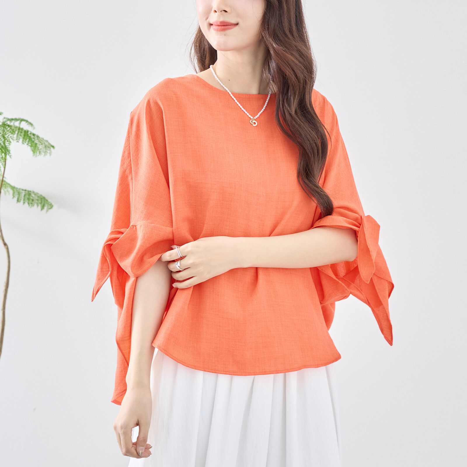 日本帶回現貨 日本TRUBE女裝 Ribbon裝飾袖前短後長氣質上衣 / 五分袖Blouse / 無領女裝襯衫