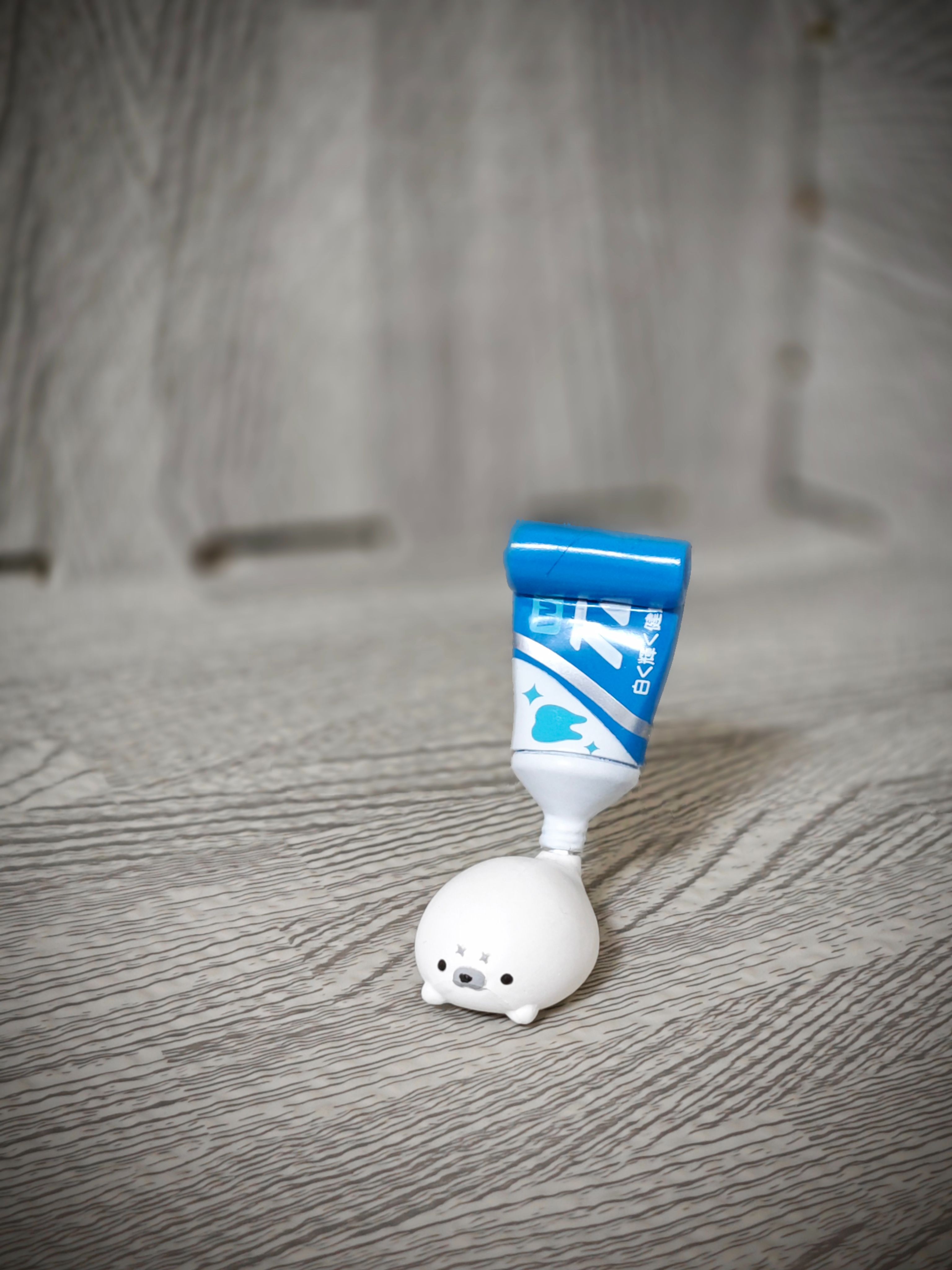 牙膏海豹扭蛋 白款