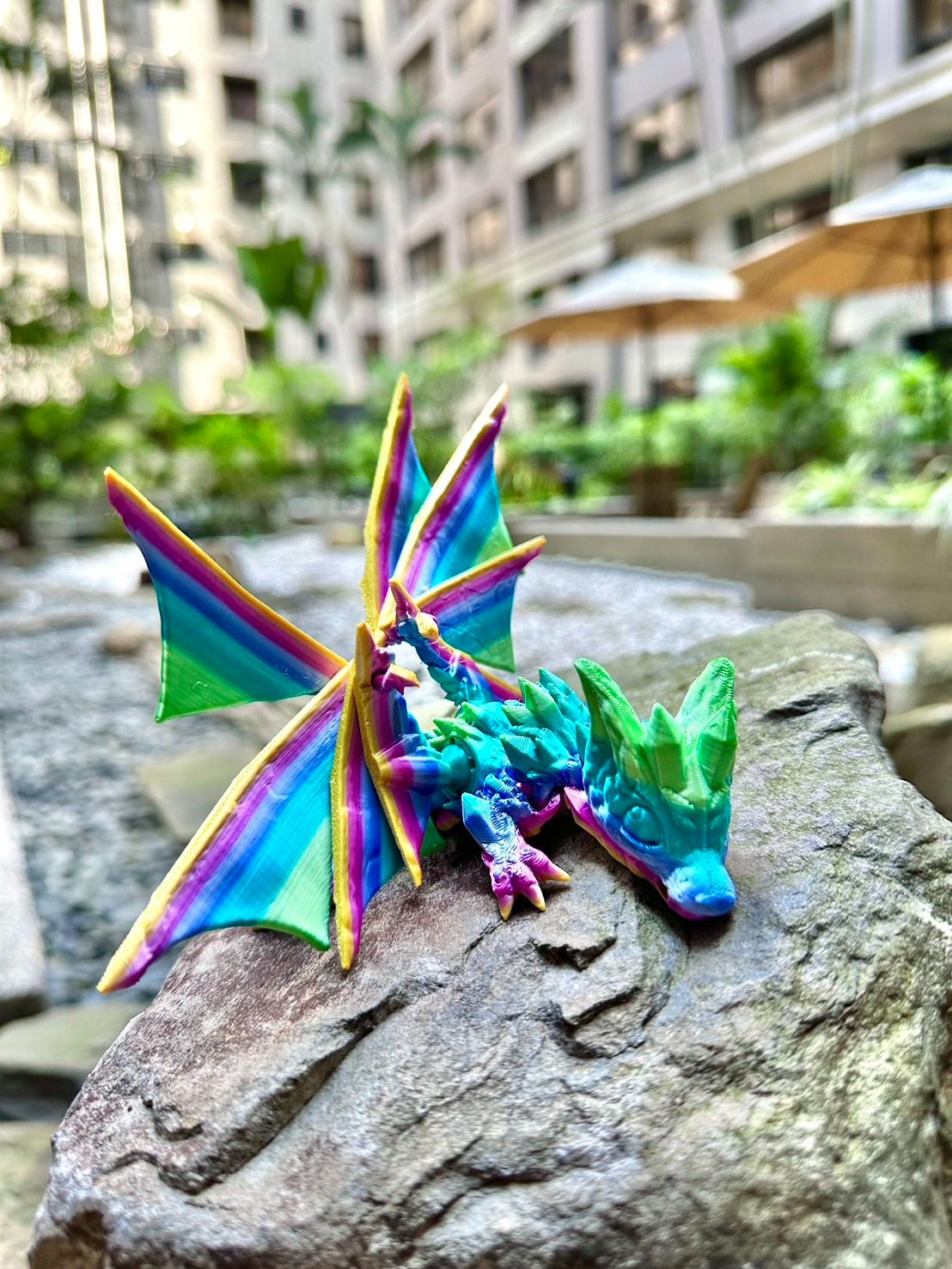 漸變翼狼龍（滿$99以上才出貨不含運費）