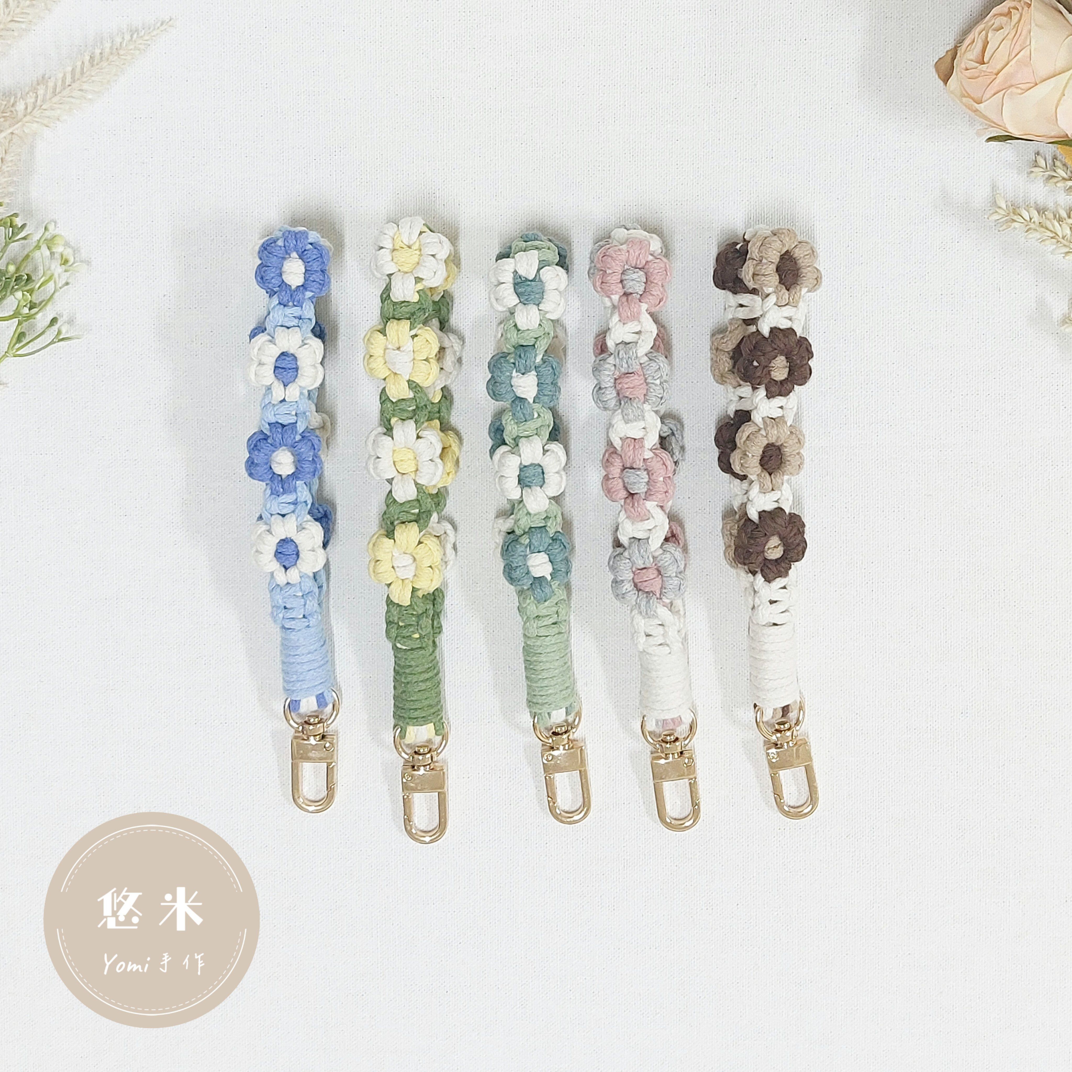 ◇悠米yomi手作◇  【雙色小花手腕掛繩】可客製顏色！手腕掛繩／花花手腕掛繩／手機掛繩編織／手工編織／手作／純手工