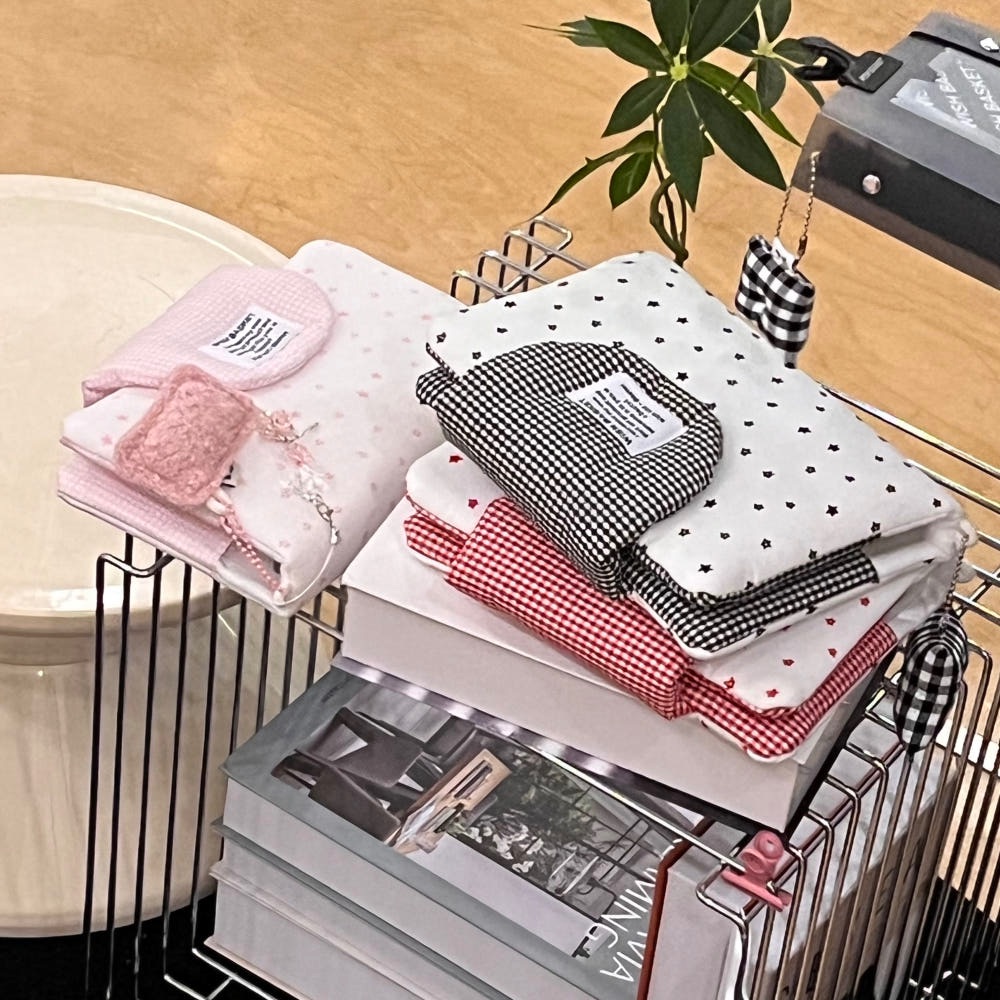 預購 Wish basket 星星格紋書衣 黑色 粉色 紅色