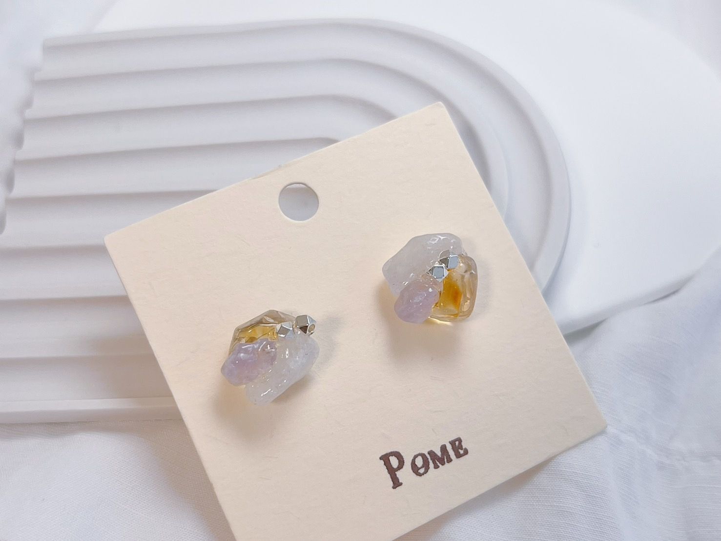 手作飾品。水晶耳環。紫水晶黃水晶 白水晶
