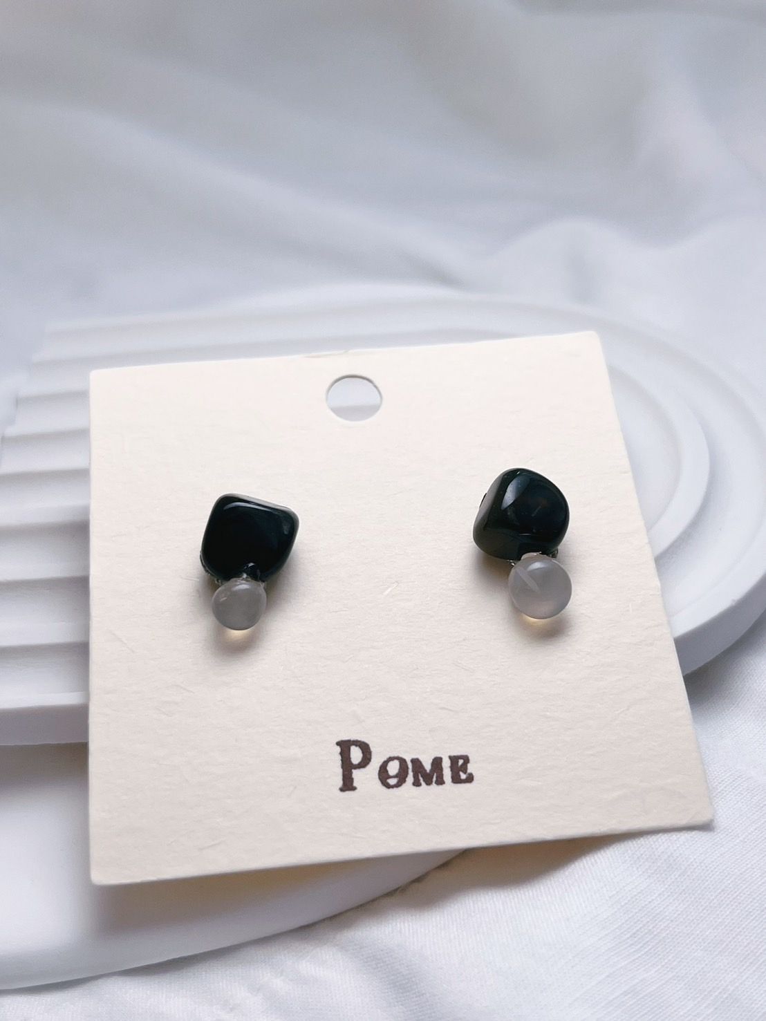 手作飾品。黑瑪瑙 耳環。 太極 。侘寂風飾品