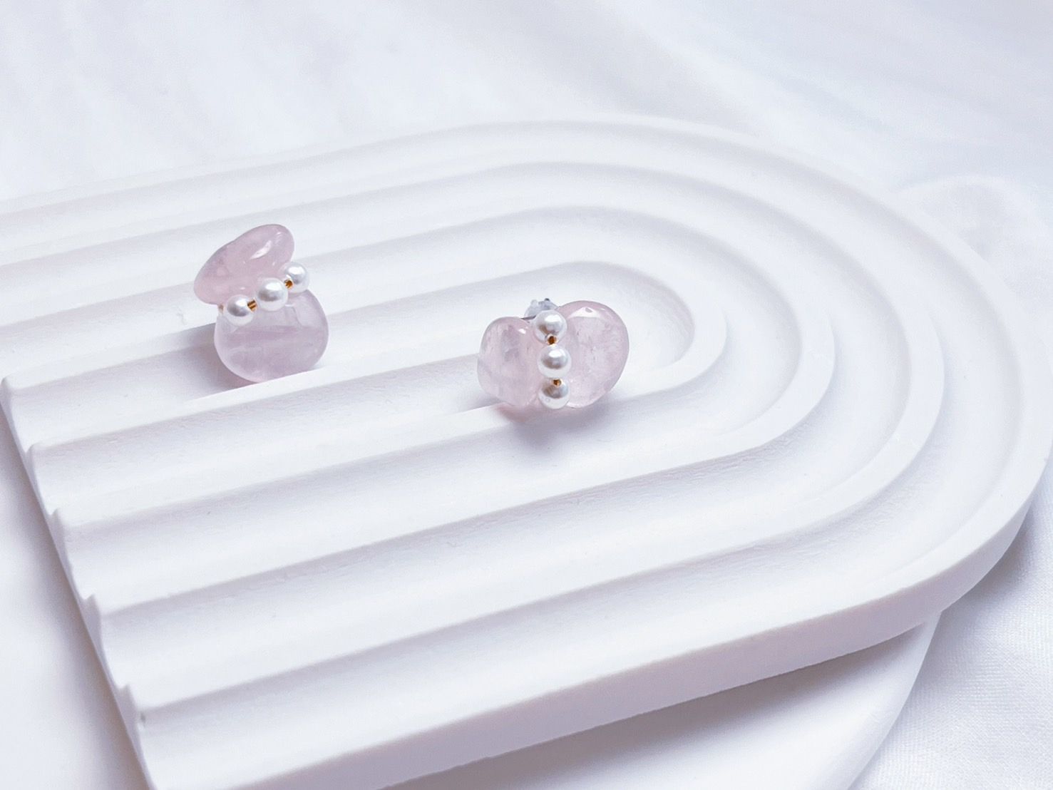 手作飾品。水晶耳環。粉紅水晶。招桃花