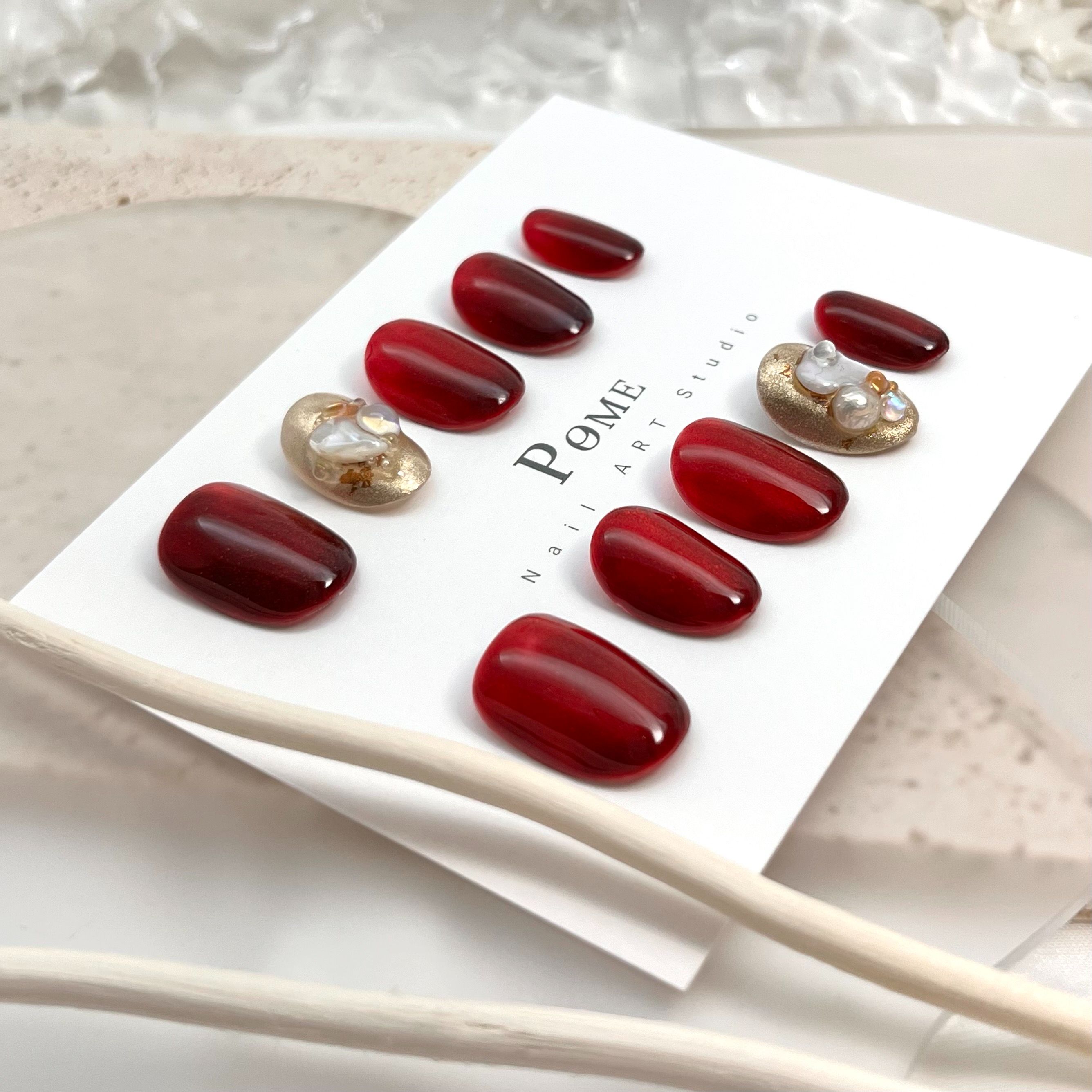 手工穿戴甲。 紅皇后。短甲型下單區