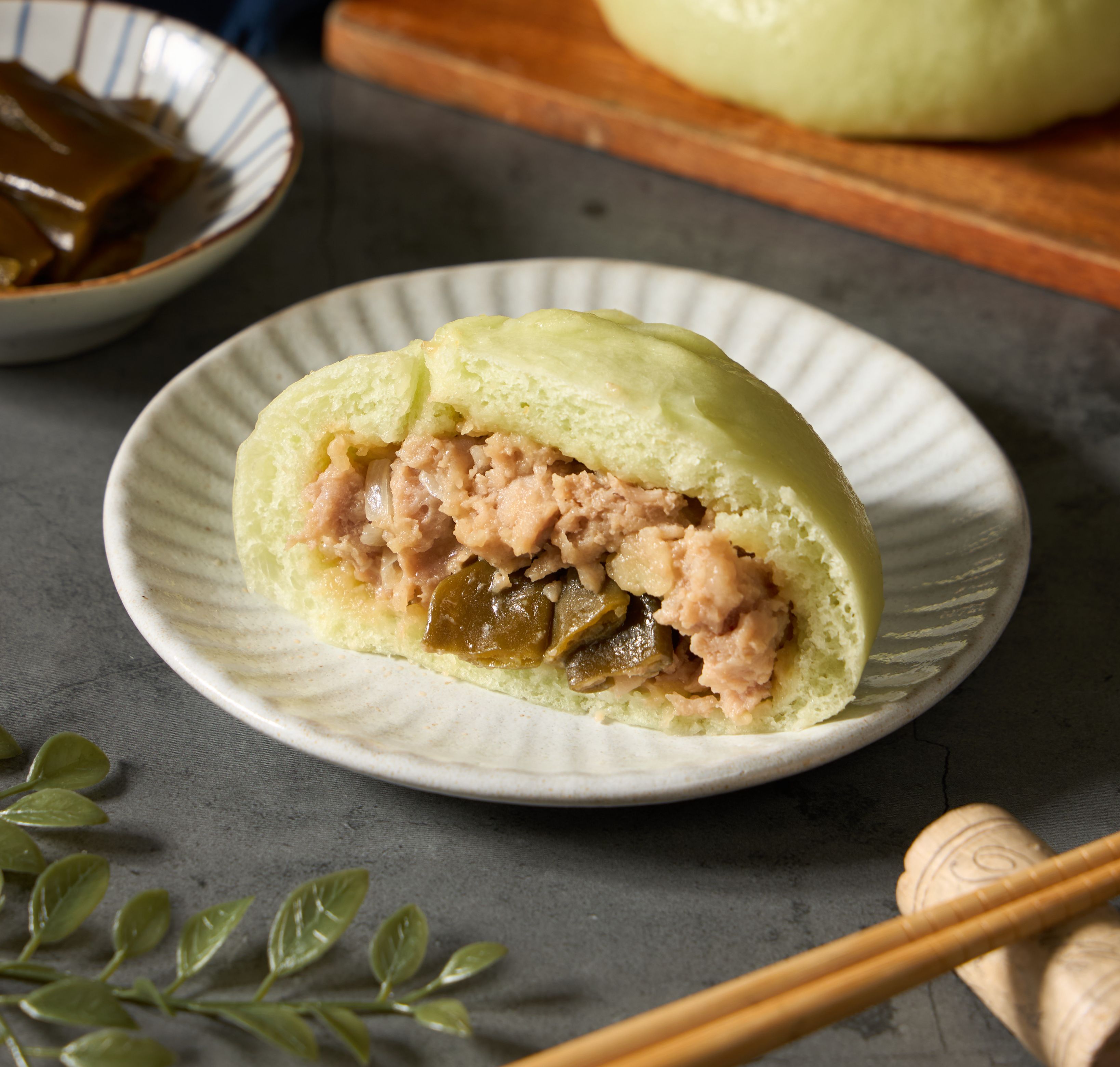 蒸蒸日上特選  剝皮辣椒肉包