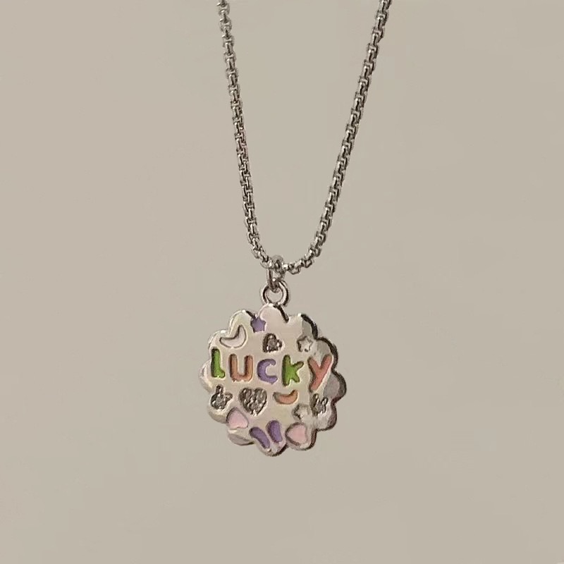 幸運花朵可愛甜酷字母Lucky鎖骨鏈