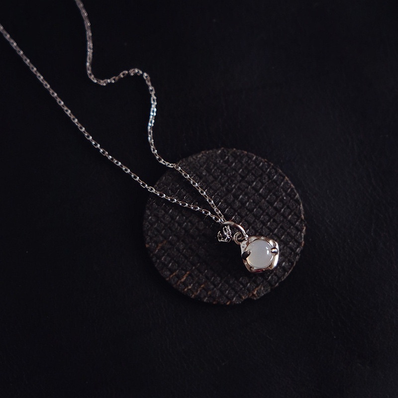 白玉髓項鍊簡約金屬鎖骨鏈