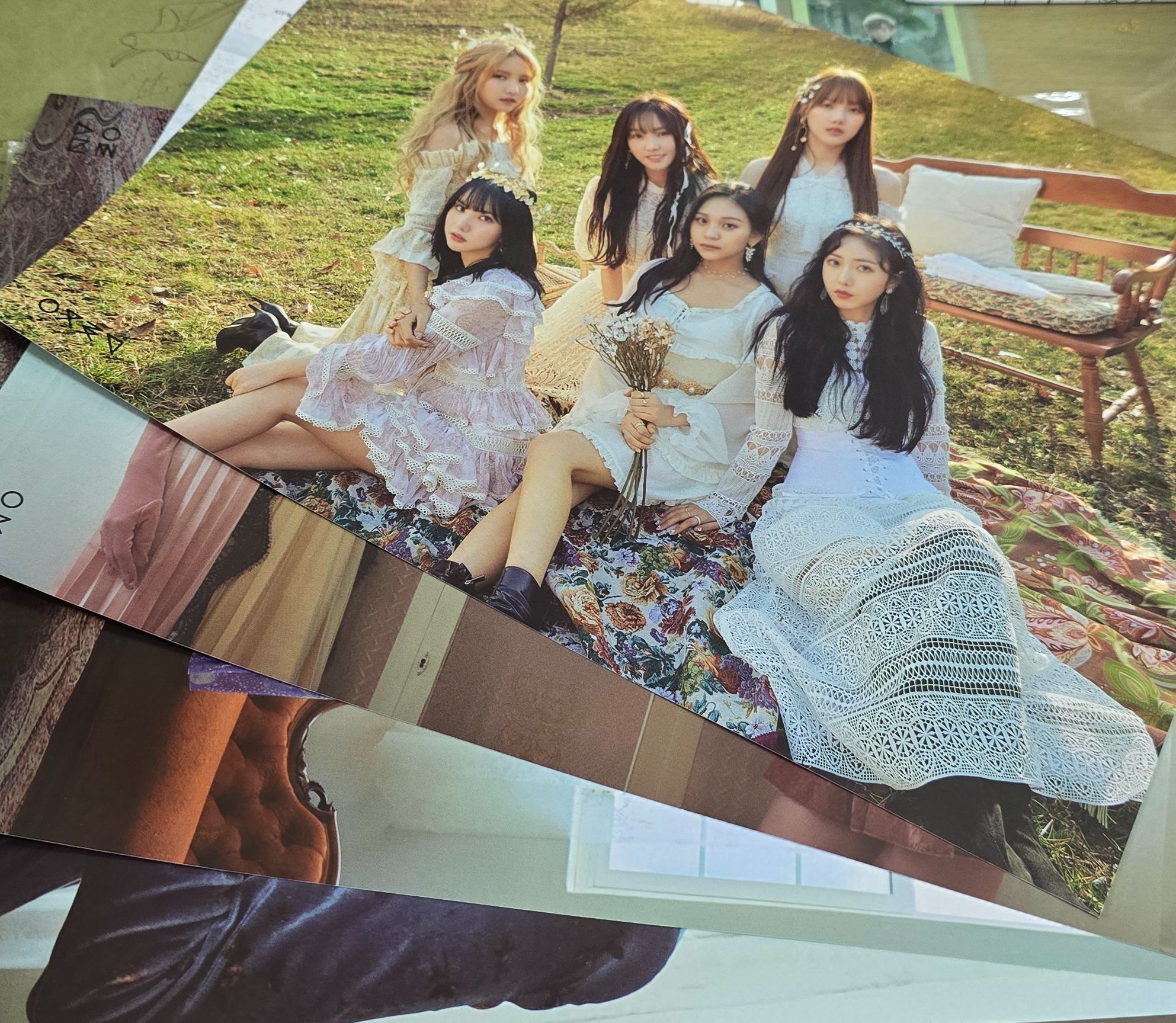 （現）GFRIEND 正規二輯官方A4小海報組