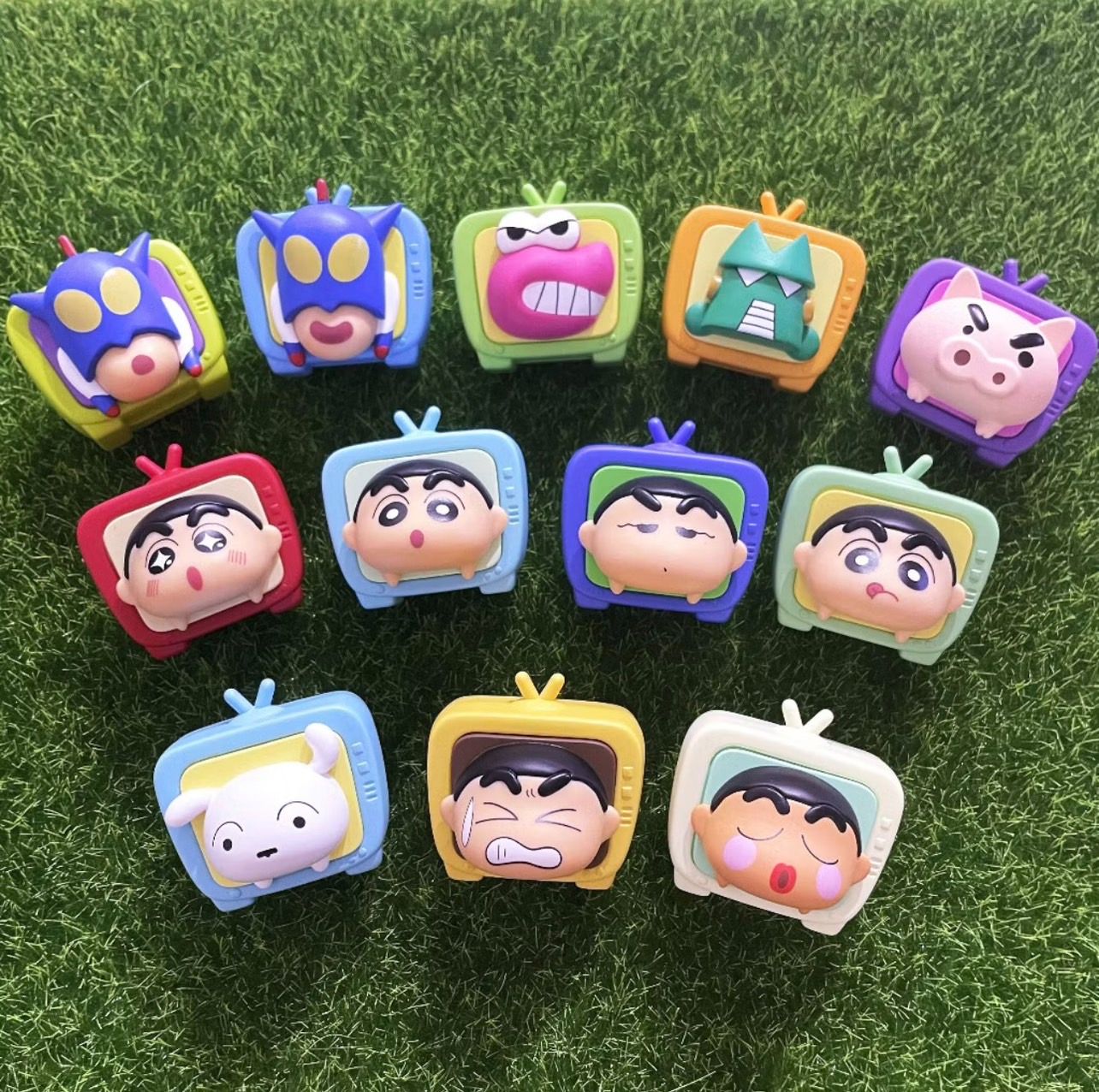 ✨蠟筆小新電視冰箱貼✨