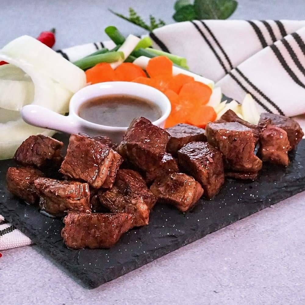 美國安格斯骰子牛