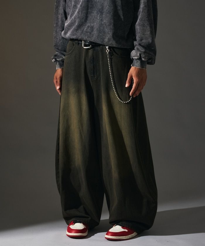 MR HEARTS VINTAGE WASH WIDE SILHOUETTE CURVE DENIM