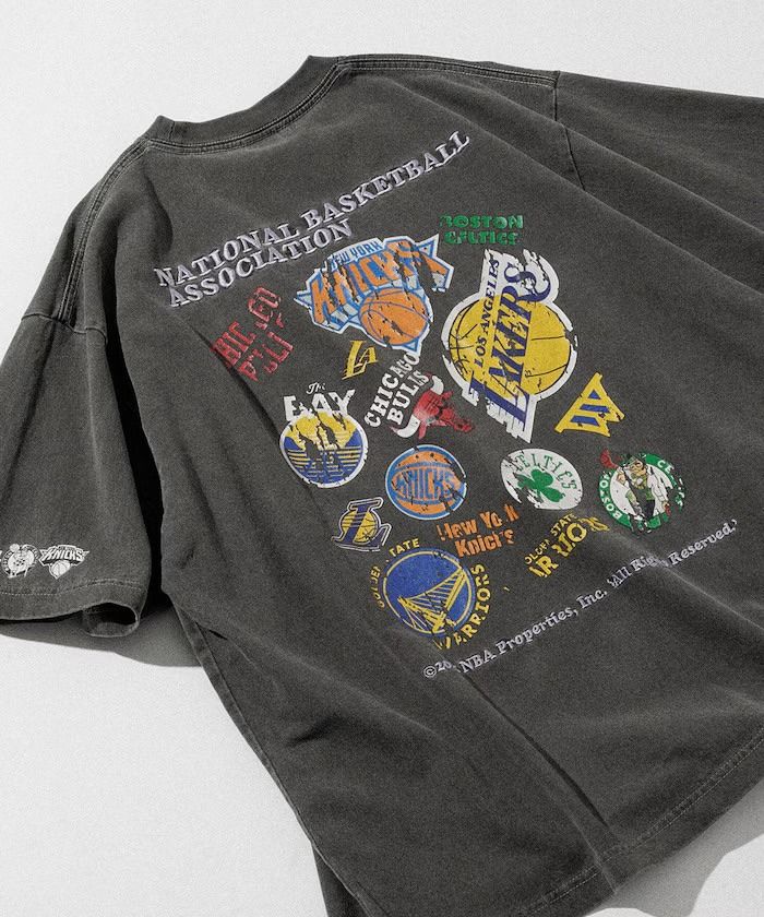 NBA X FREAK’S STORE 別注 Back Logo Crew Neck T