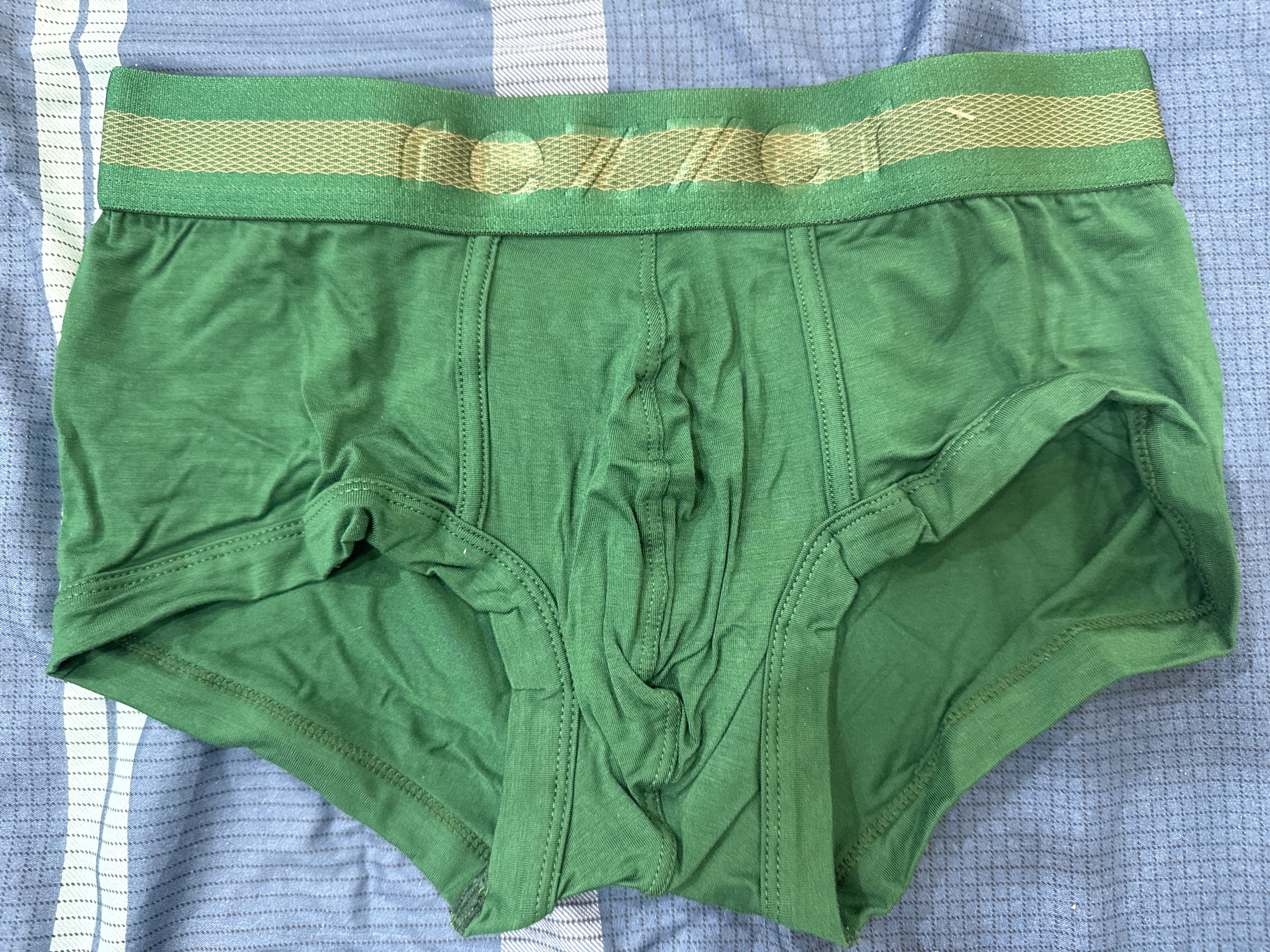 REZZER（台灣品牌，舒適好穿）