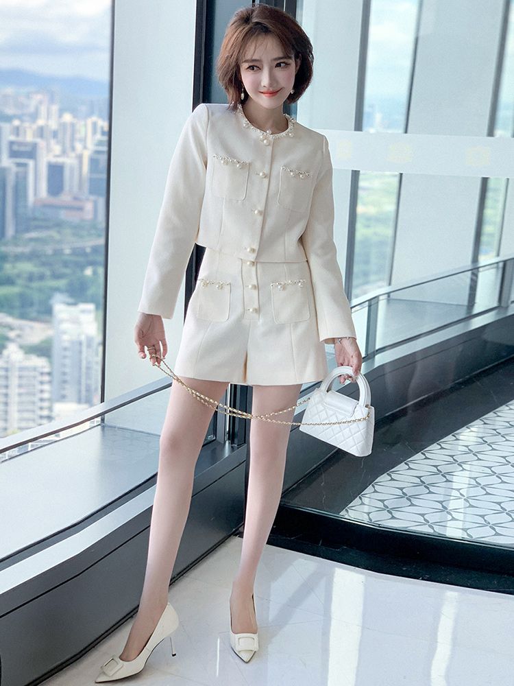 MIUCO 重工釘珠圓領直筒短外套+A字寬褲 小香風套裝