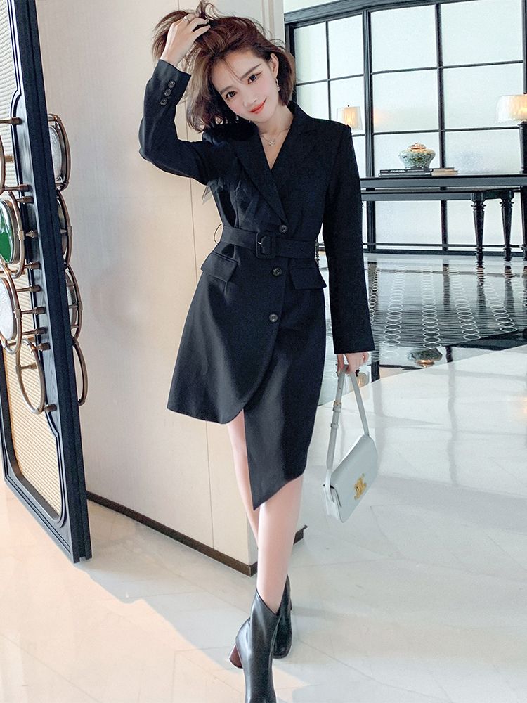 MIUCO 西裝領拼接網紗束腰帶不規則下擺黑色中長西裝外套 秋裝新品