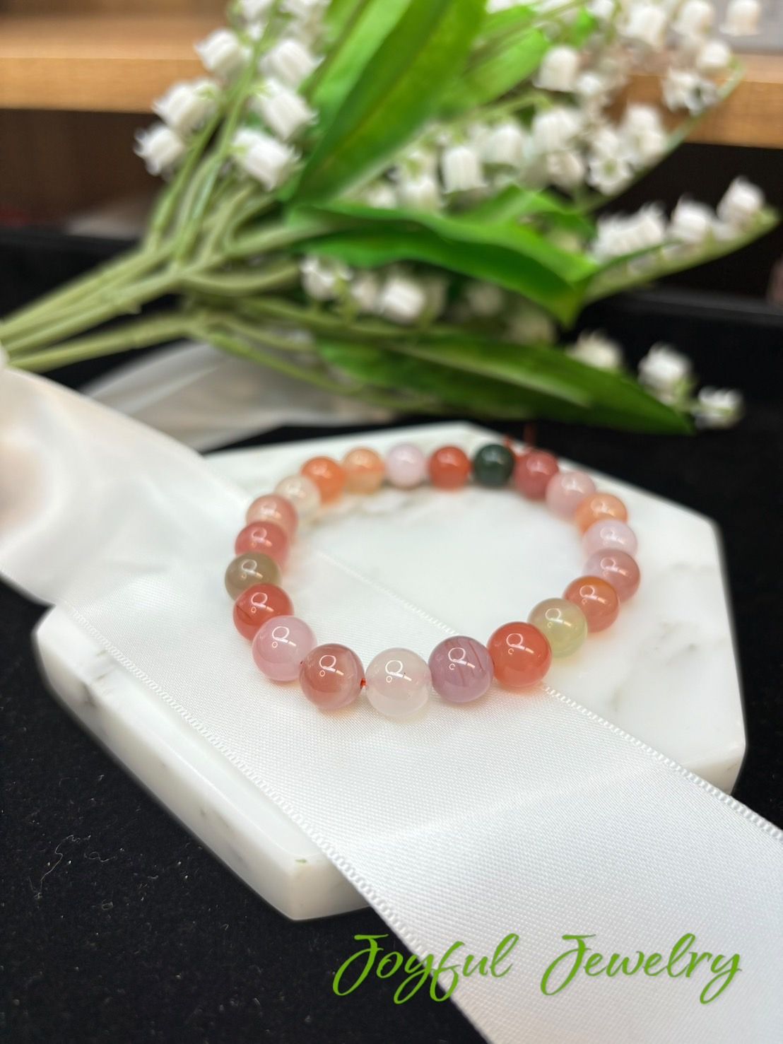 鹽源瑪瑙水晶手串 8咪小確幸飾品 護身符  消除疲勞和壓力  化病氣  調和氣血  促進新陳代謝  舒緩生理期不適