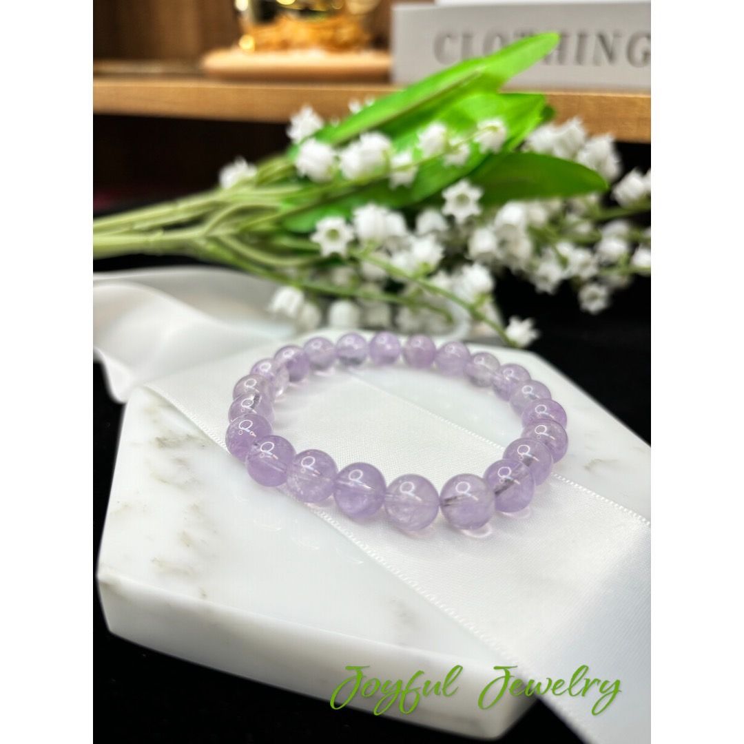 薰衣草紫水晶手串8咪 釋放壓力憂慮  淡化悲傷消除恐懼  增強直覺和內在洞察力  增強人際關係  愛的能量