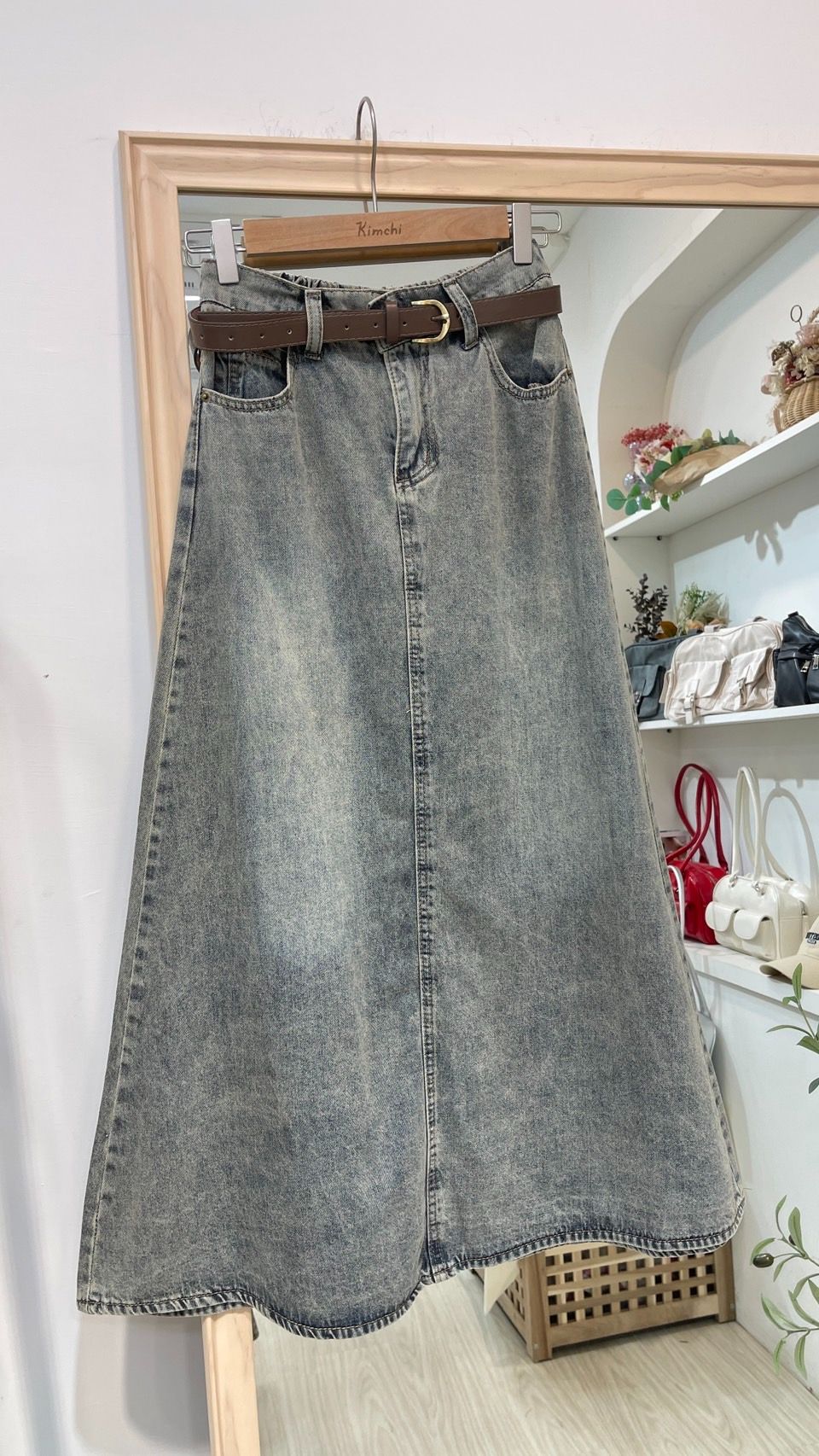 附皮帶復古感牛仔長裙