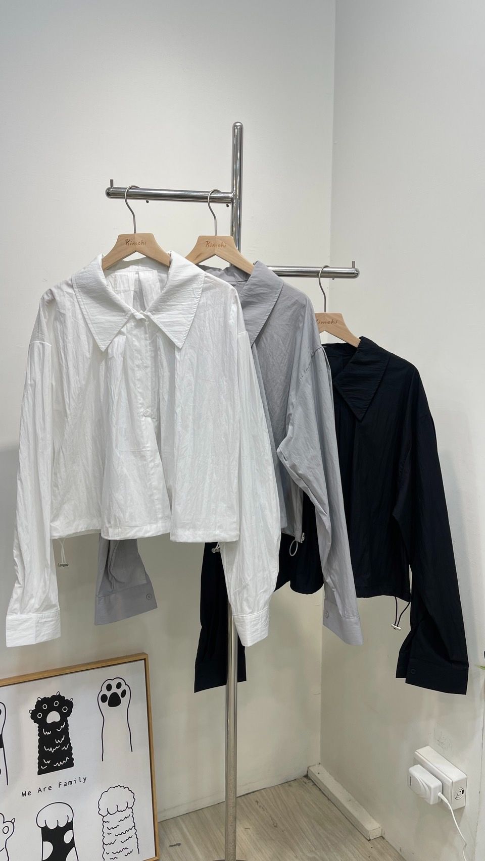 翻領下抽繩壓褶衫