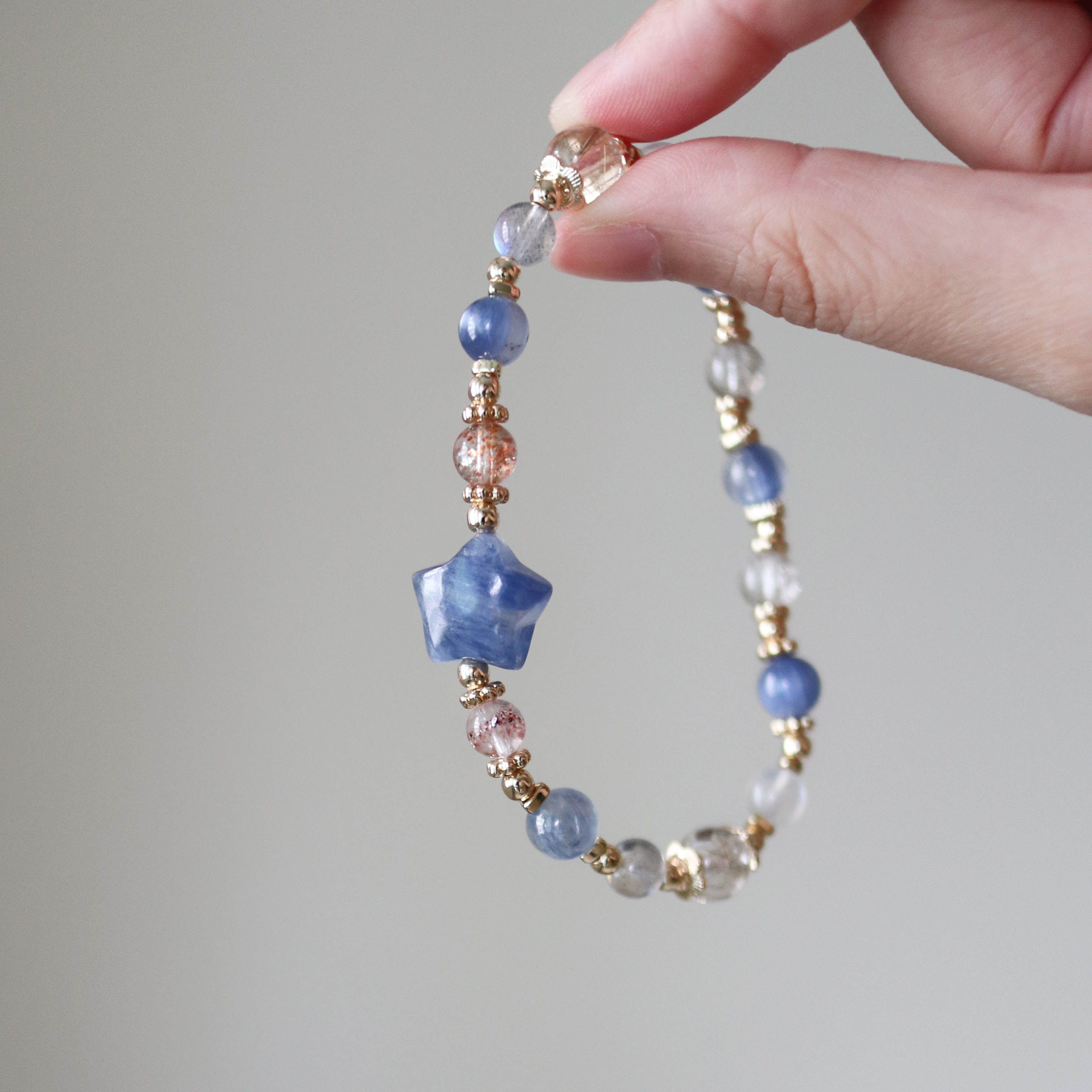 【星夢】藍晶石、金太陽、銀髮晶、超七金草莓、月光石、拉長石 /招財、溝通、愛情/