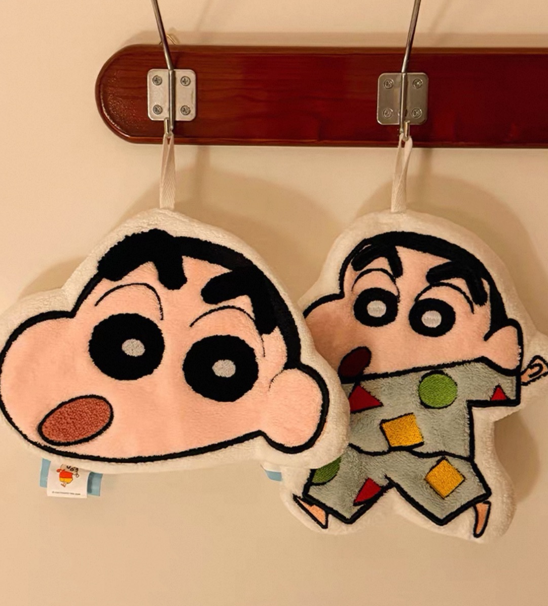 現貨❤️正版刺繡蠟筆小新擦手巾手帕〰